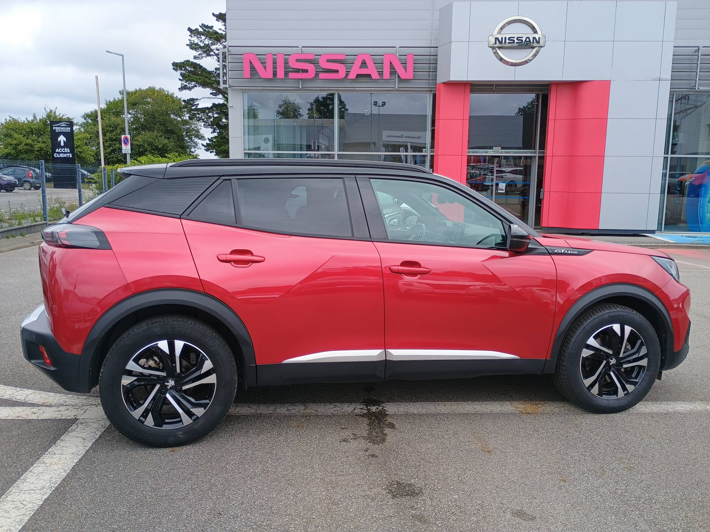 Vente en ligne Peugeot 2008  BlueHDi 130 S&S EAT8 au prix de 19 990 €