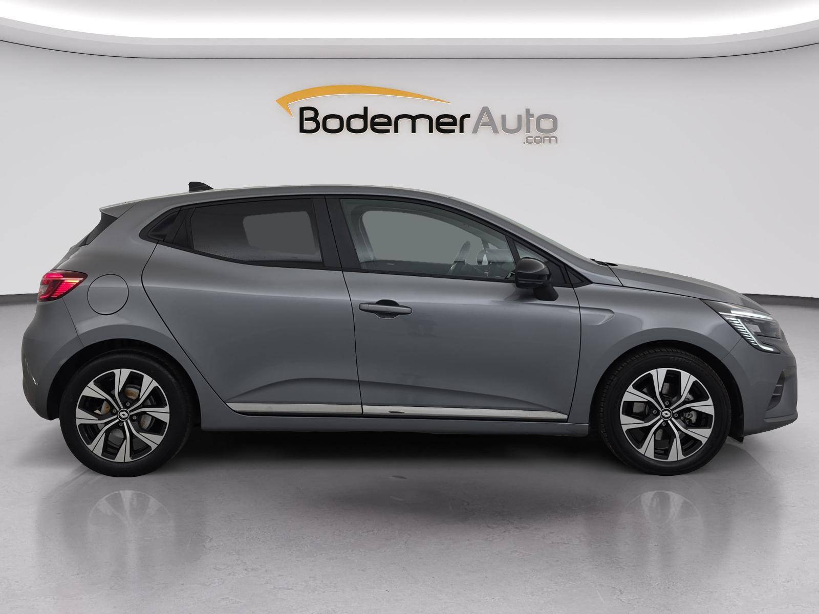 Vente en ligne Renault Clio 5 Clio E-Tech full hybrid 145 au prix de 16 140 €