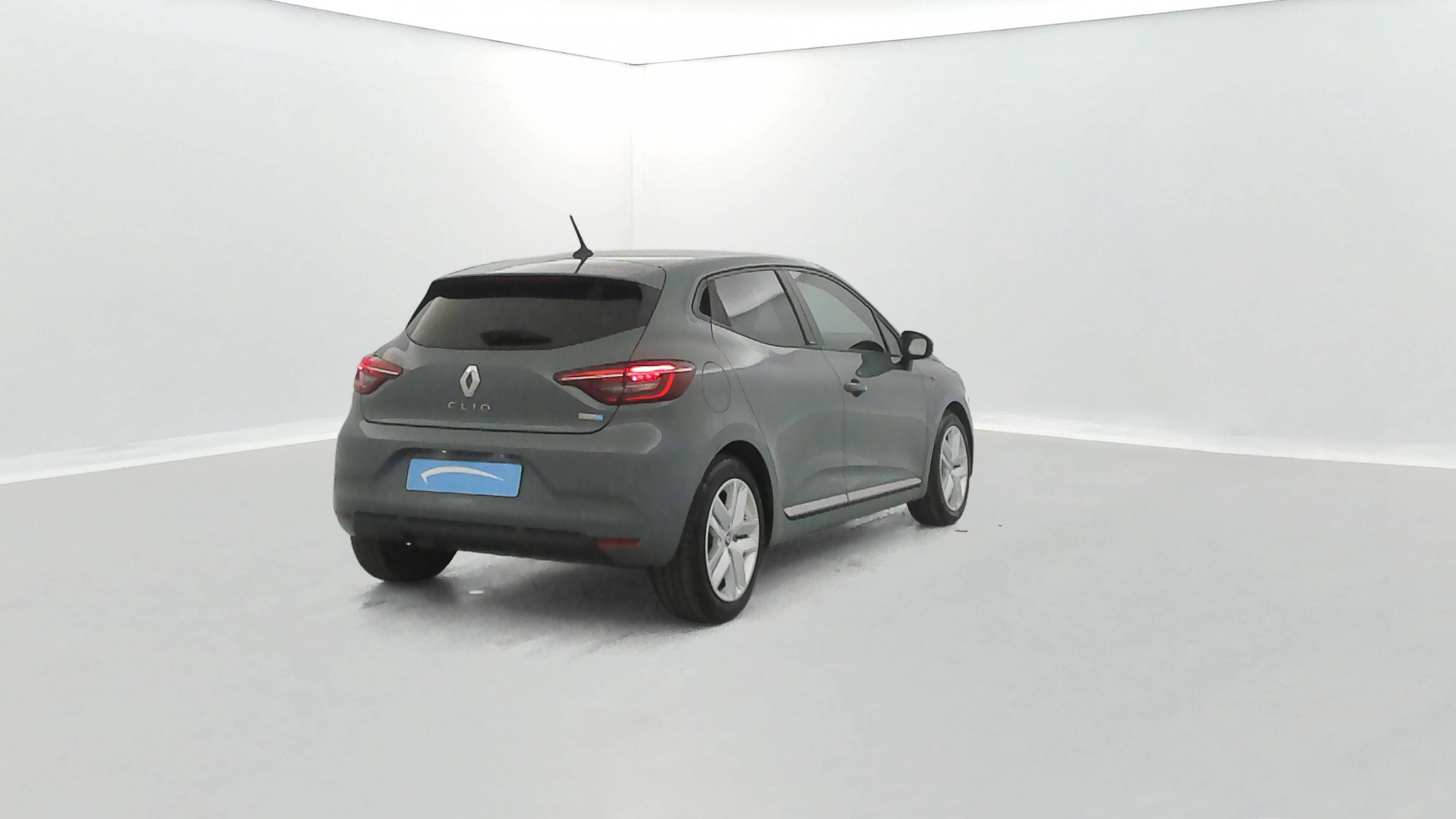 Vente en ligne Renault Clio 5 Clio E-Tech 140 - 21 au prix de 12 890 €