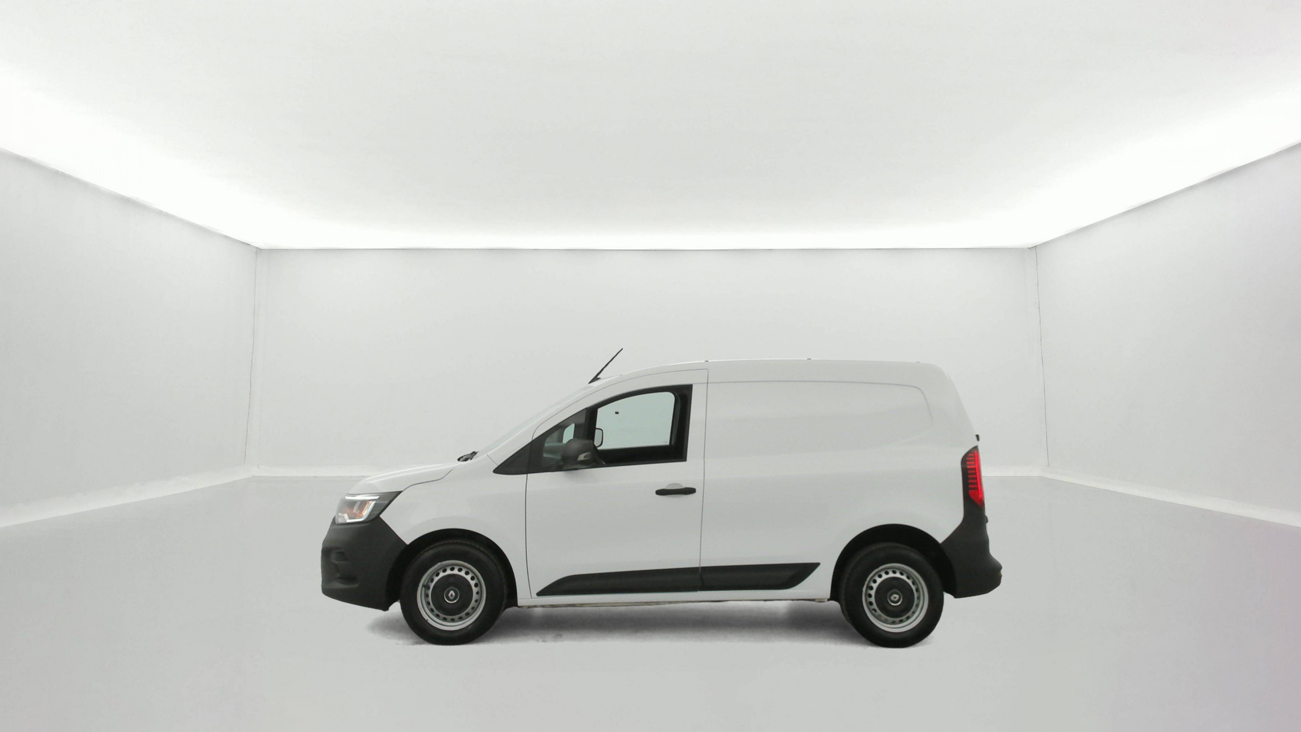 Vente en ligne Renault Kangoo Van  BLUE DCI 95 au prix de 18 590 €