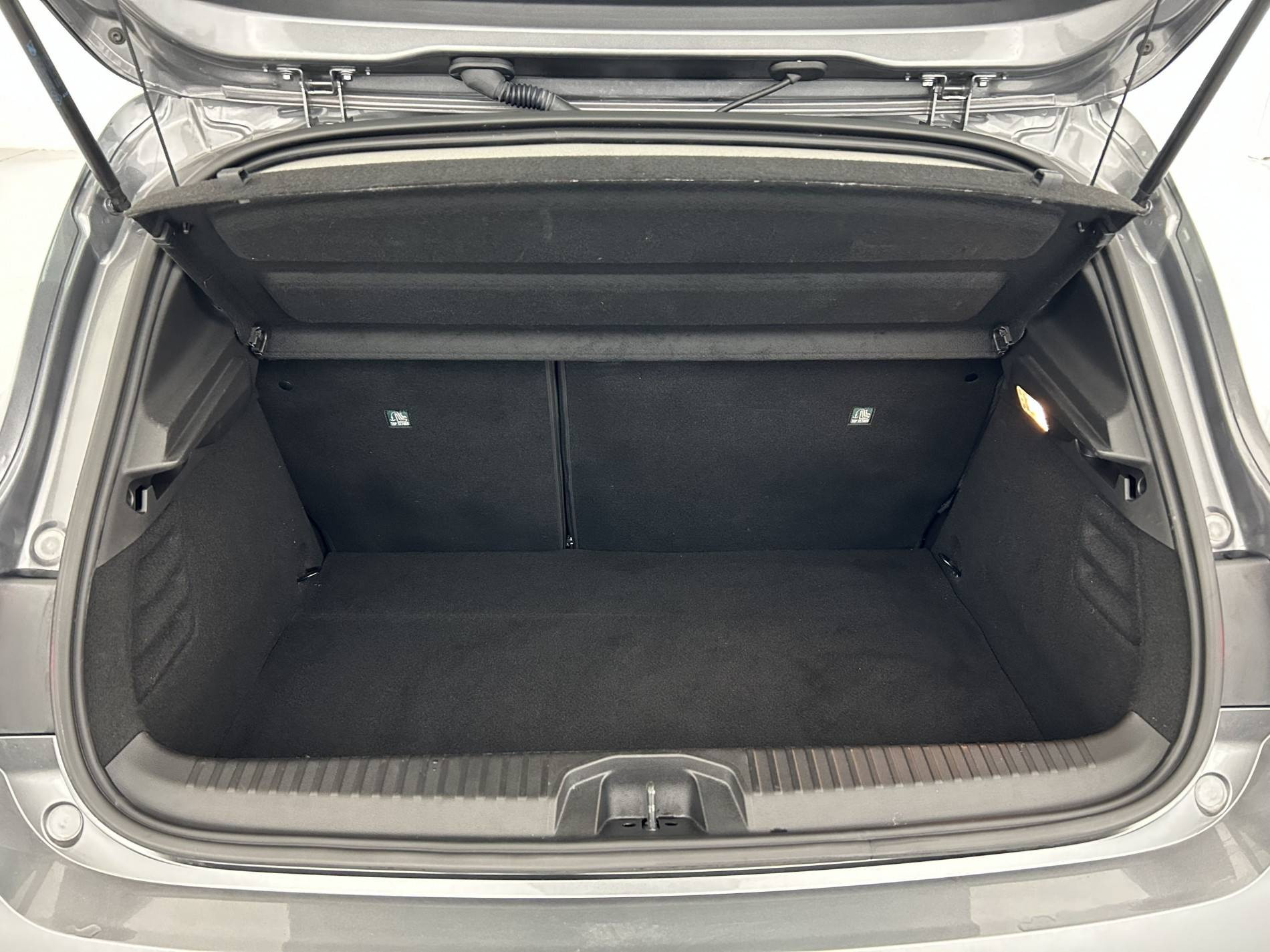 Vente en ligne Renault Clio 5 Clio E-Tech full hybrid 145 ch GSR2 au prix de 19 990 €