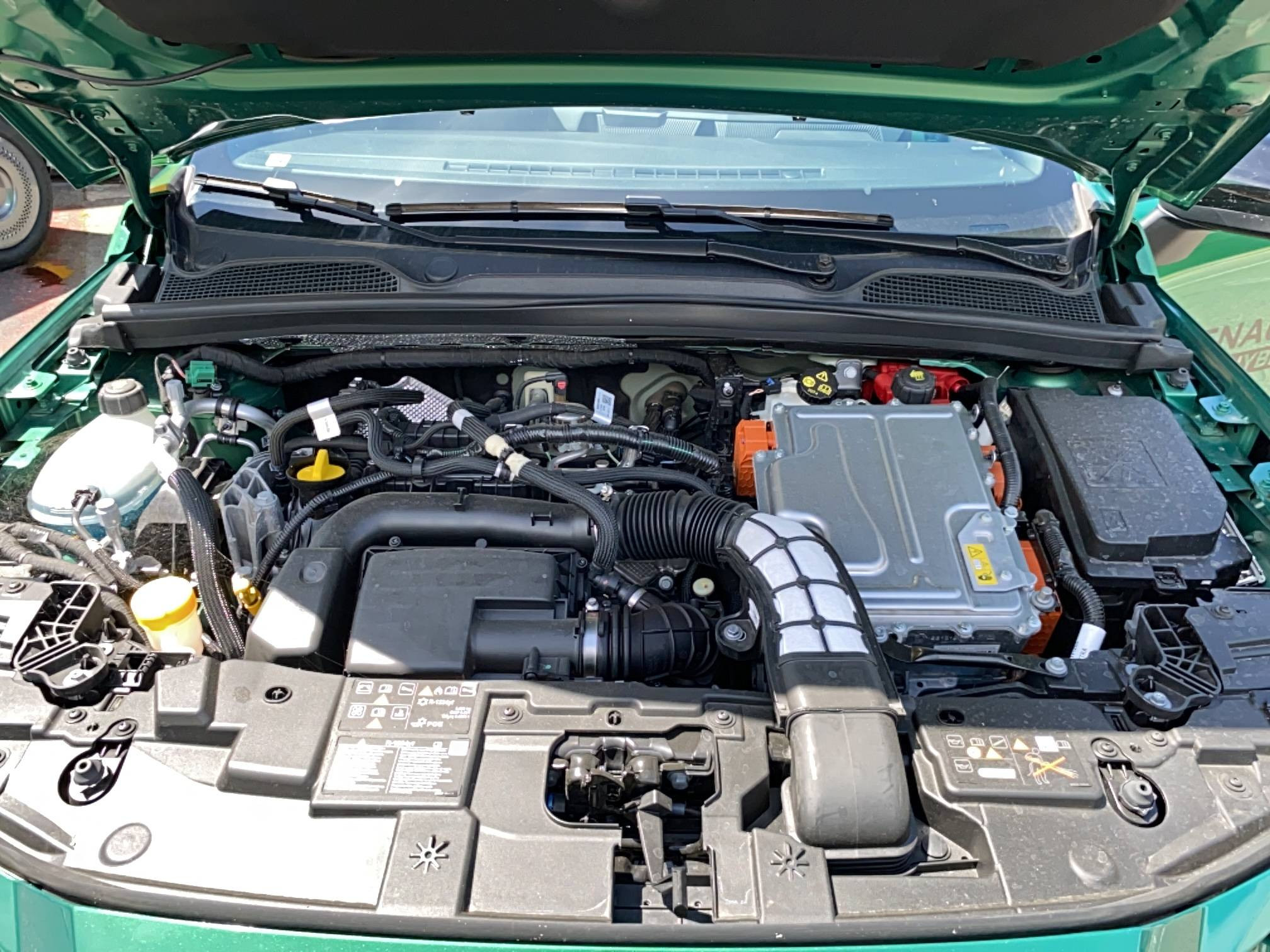 Vente en ligne Renault Clio 6 Clio E-Tech full hybrid 160 ch au prix de 25 890 €