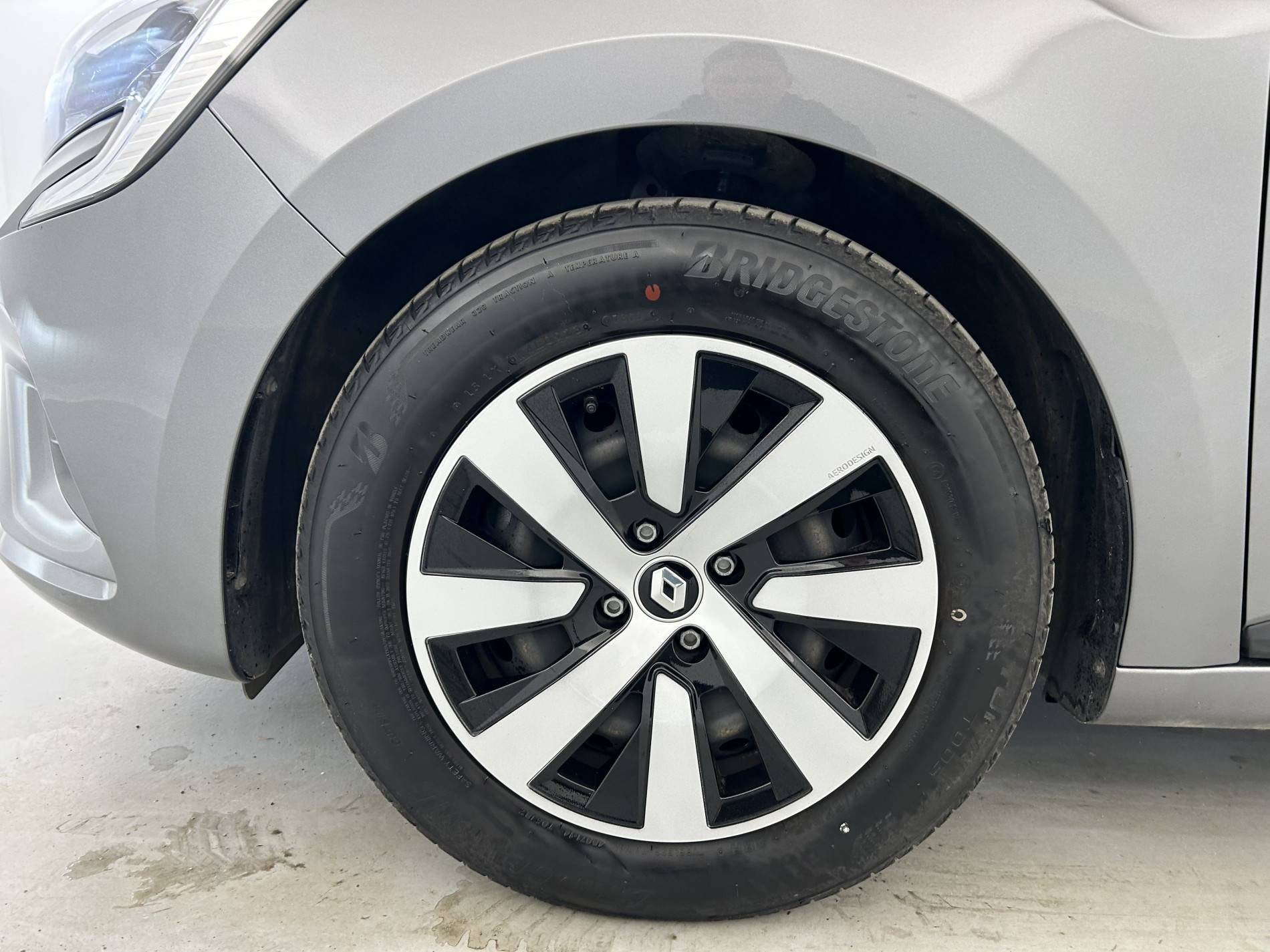 Vente en ligne Renault Clio 5 Clio TCe 90 au prix de 14 500 €