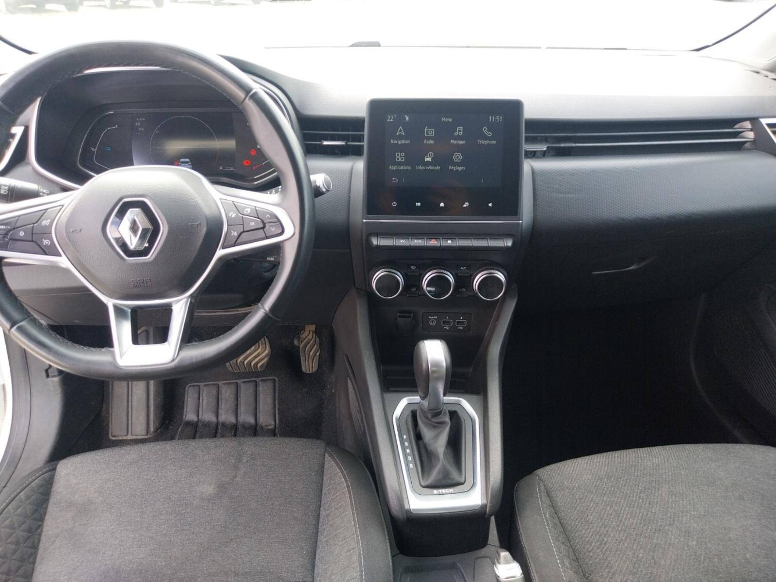 Vente en ligne Renault Clio 5 Clio E-Tech 140 au prix de 12 990 €