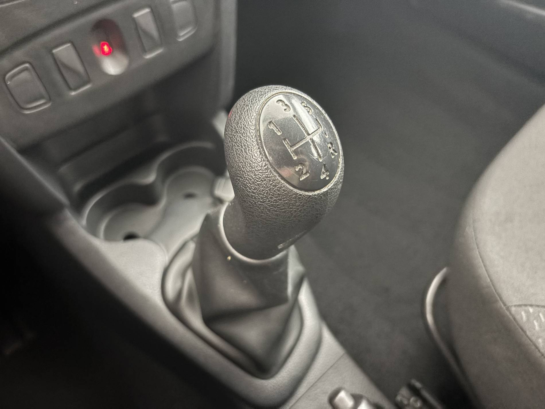 Vente en ligne Dacia Logan 2  TCe 90 au prix de 9 790 €