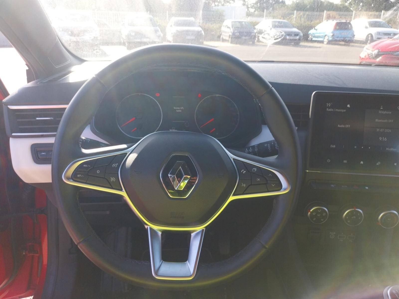 Vente en ligne Renault Clio 5 Clio TCe 90 - 21N au prix de 13 390 €