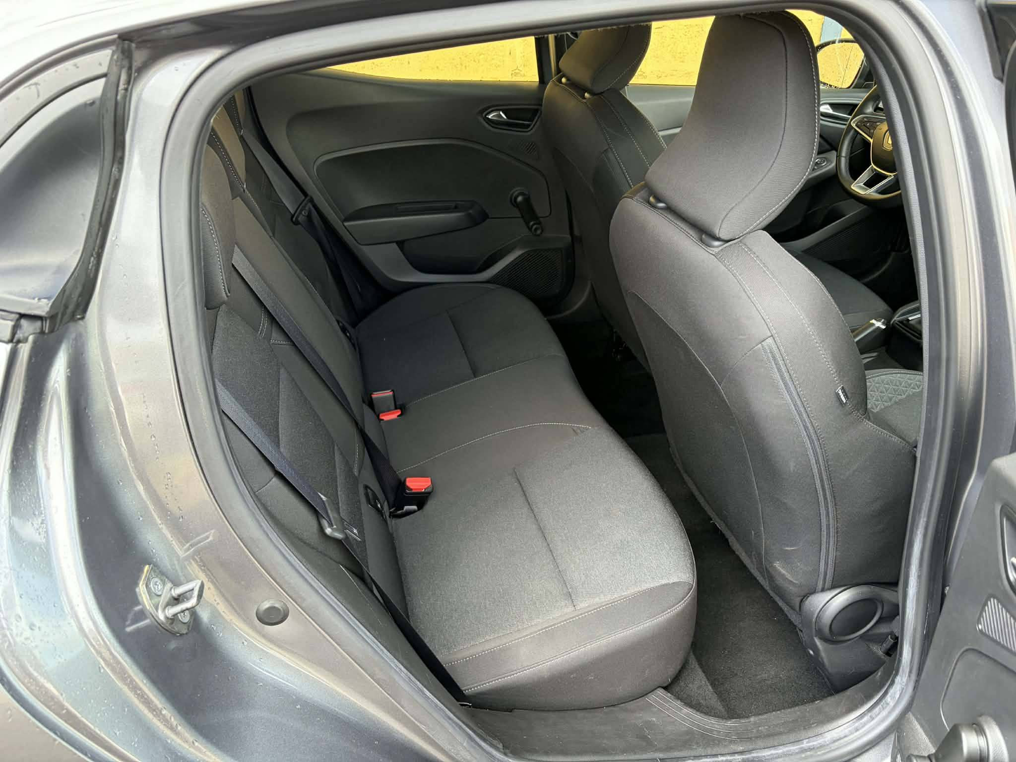 Vente en ligne Renault Clio 5 Clio TCe 90 au prix de 15 790 €