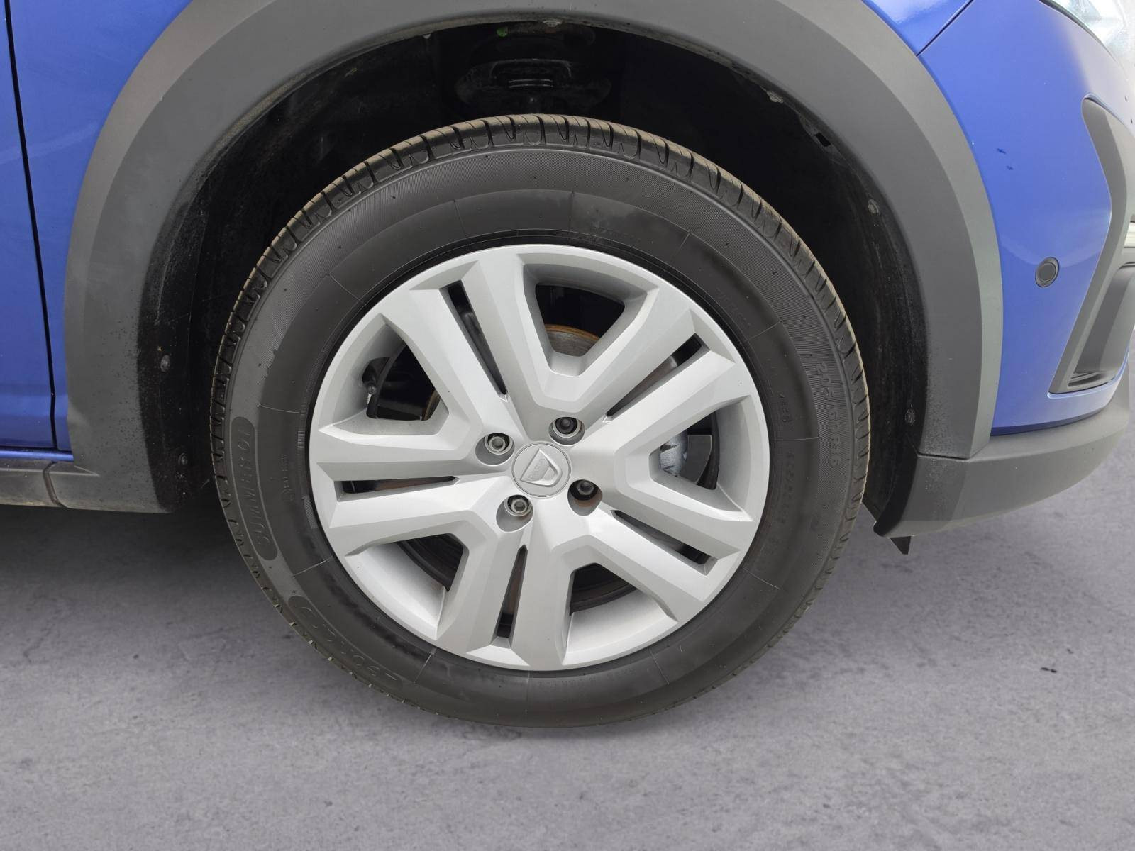 Vente en ligne Dacia Sandero  ECO-G 100 - 22 au prix de 13 290 €