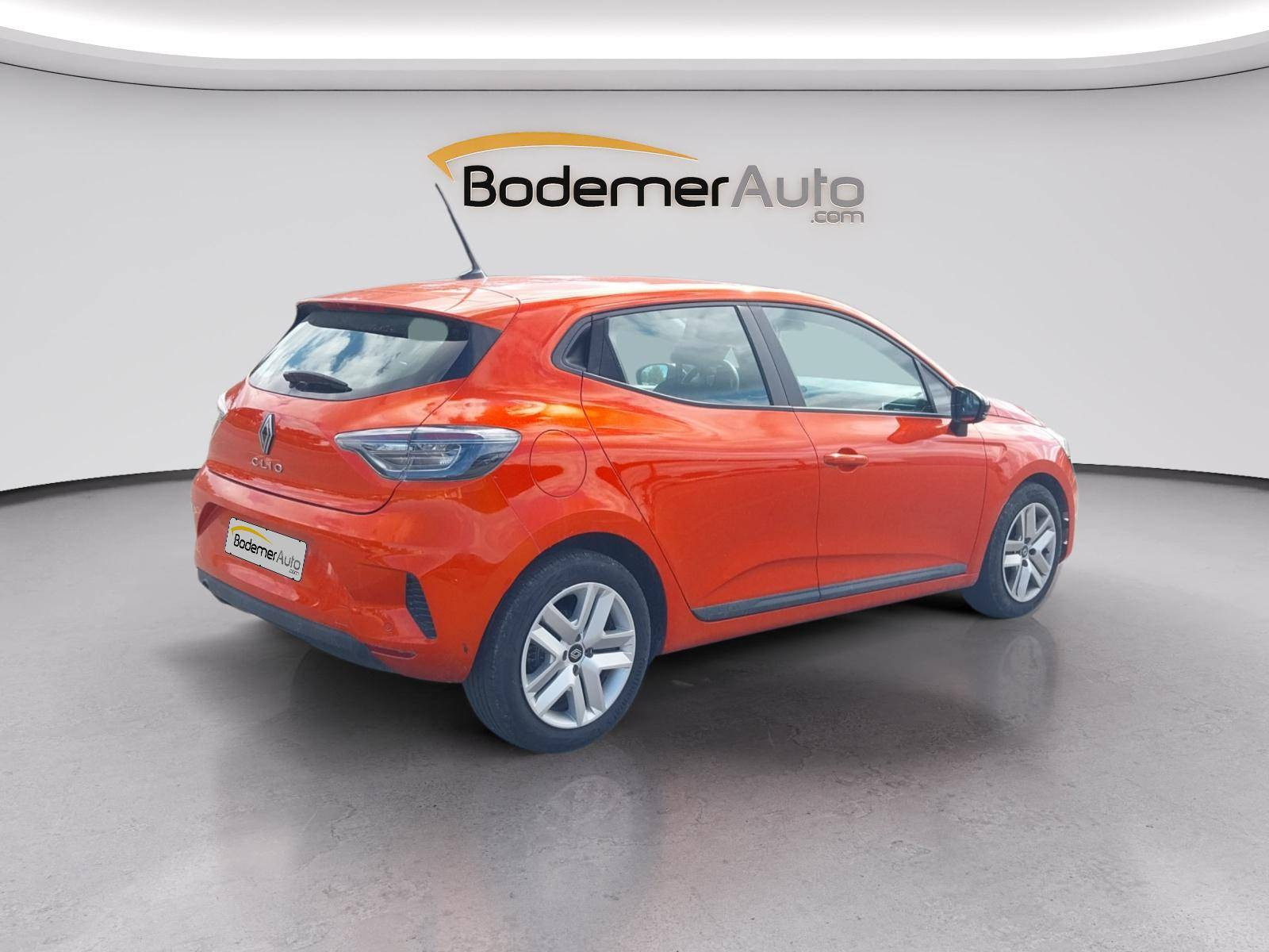 Vente en ligne Renault Clio 5 Clio TCe 90 au prix de 15 490 €
