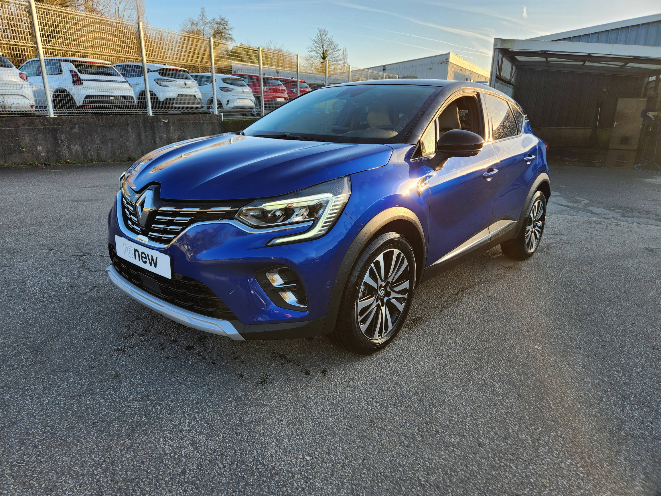 Renault Captur  E-Tech full hybrid 145 occasion de 2022 en vente à Morlaix