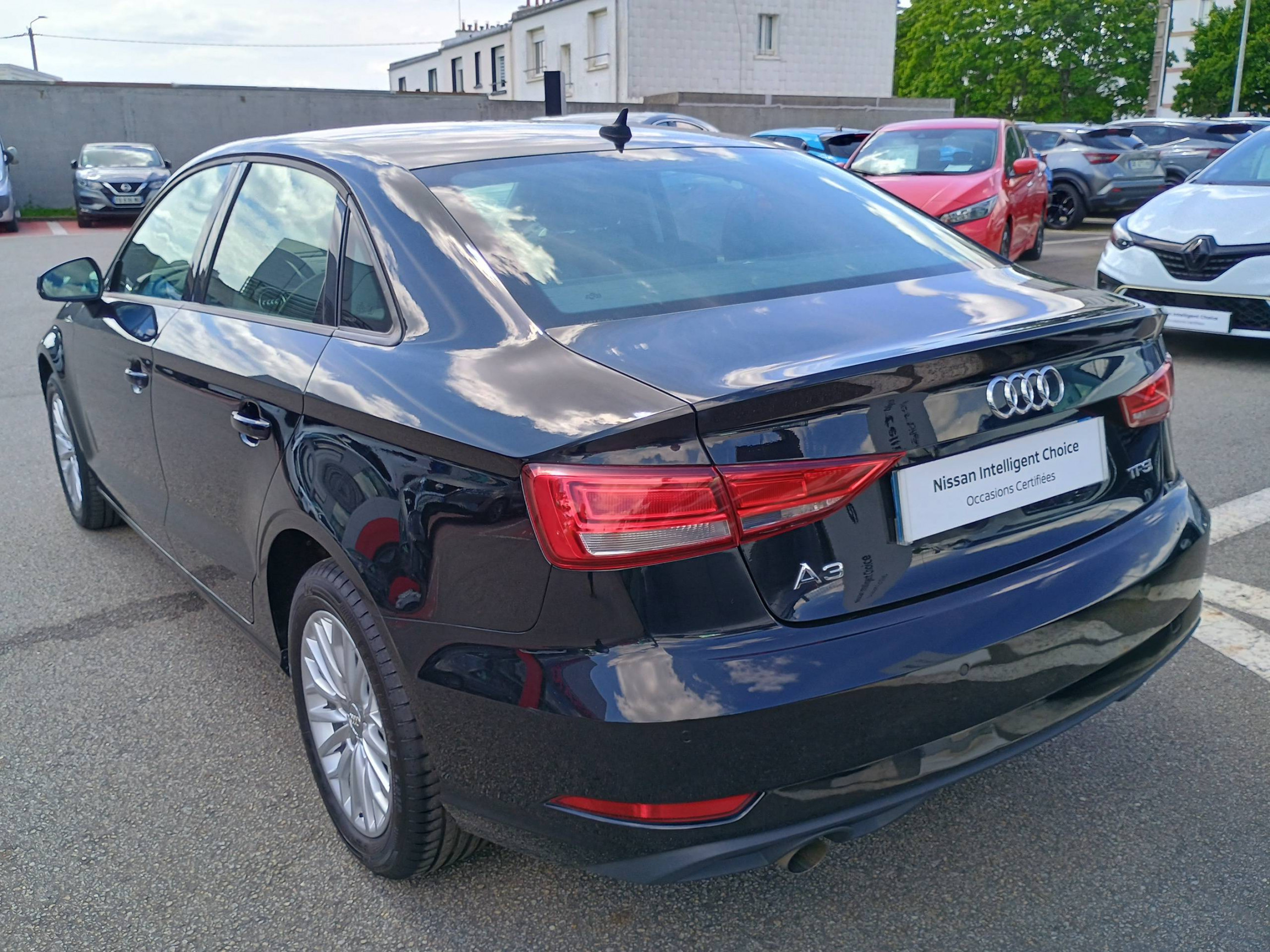Vente en ligne Audi A3  1.0 TFSI 115 S tronic 7 au prix de 16 990 €