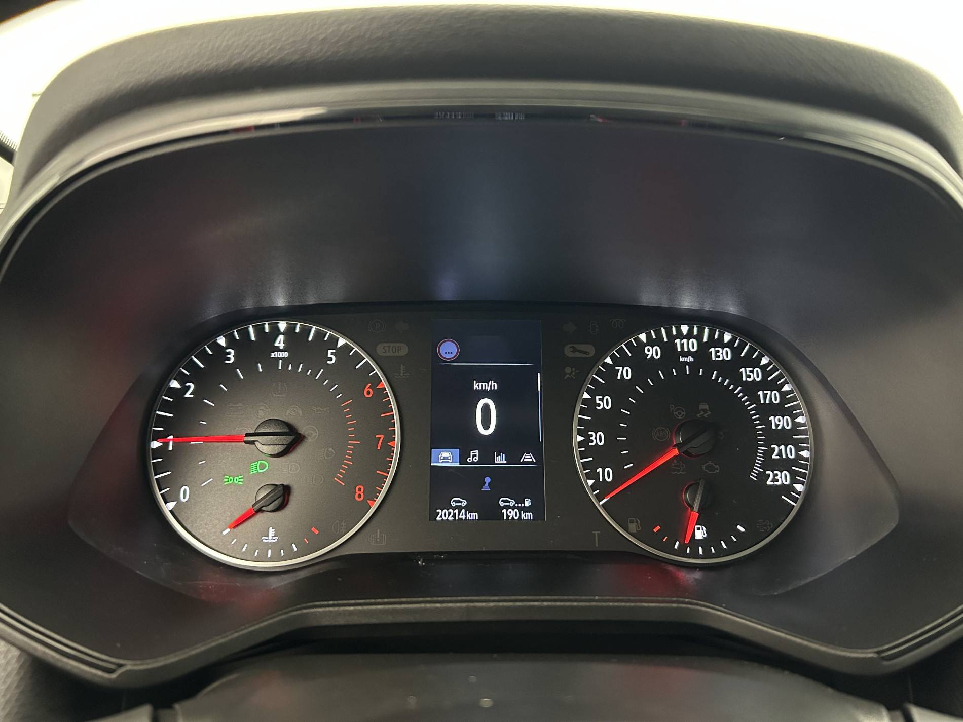 Vente en ligne Renault Clio 5 Clio TCe 90 au prix de 14 290 €