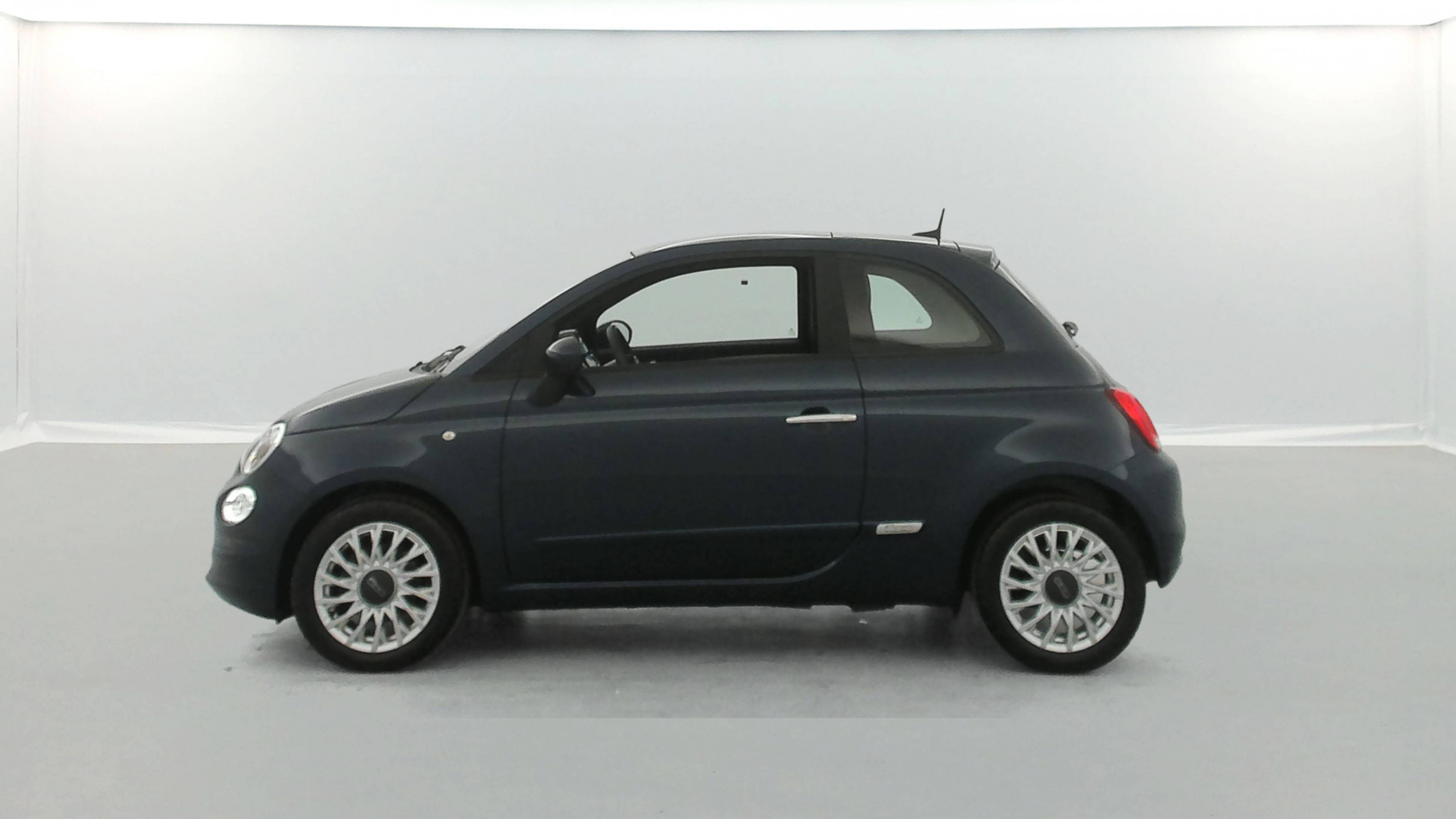 Vente en ligne Fiat 500 500 1.0 70 ch Hybride BSG S/S au prix de 10 490 €