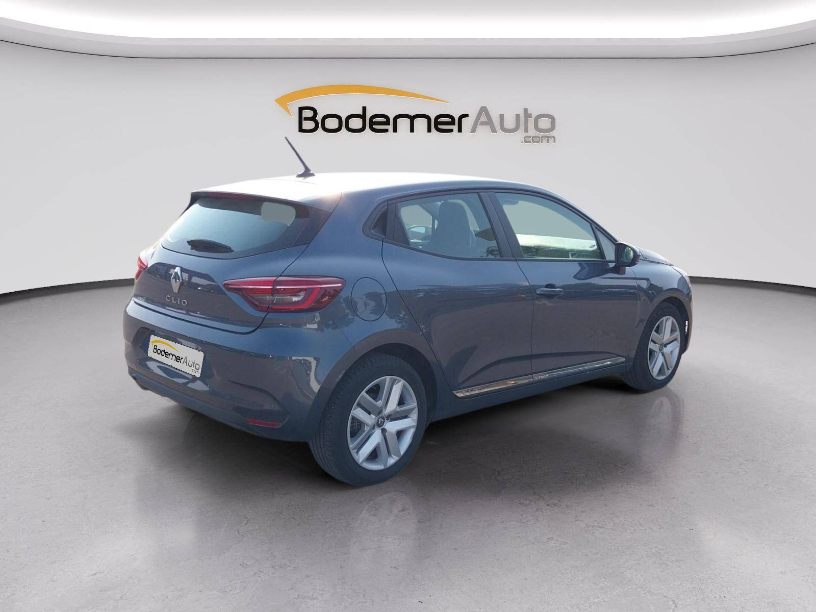 Vente en ligne Renault Clio 5 Clio TCe 90 - 21N au prix de 13 000 €
