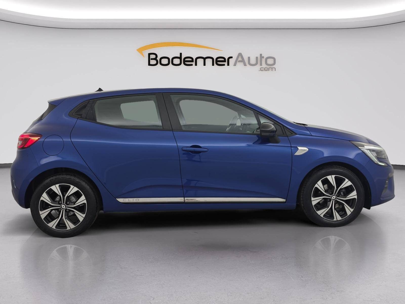Vente en ligne Renault Clio 5 Clio TCe 90 - 21N au prix de 14 390 €
