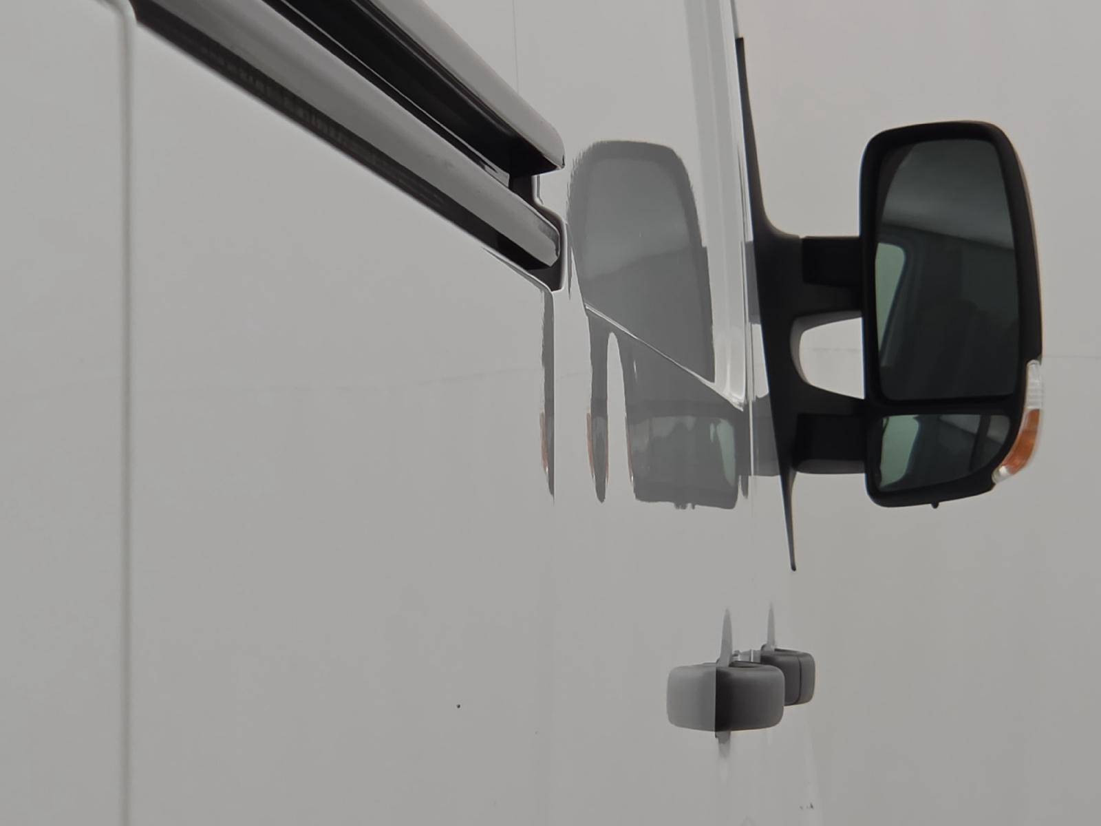 Vente en ligne Renault Master Fourgon MASTER FGN TRAC F3500 L3H3 BLUE DCI 135 au prix de 28 490 €
