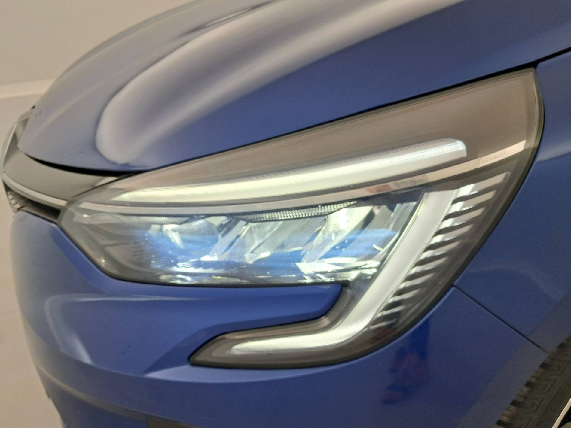 Vente en ligne Renault Clio 5 Clio TCe 90 au prix de 15 890 €