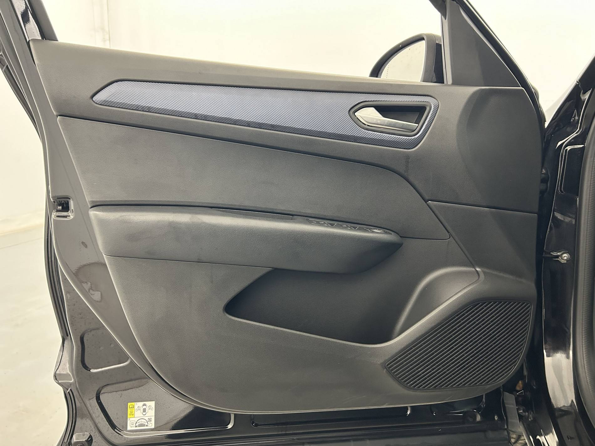 Vente en ligne Renault Arkana  mild hybrid 140 EDC FAP - 22 au prix de 18 500 €