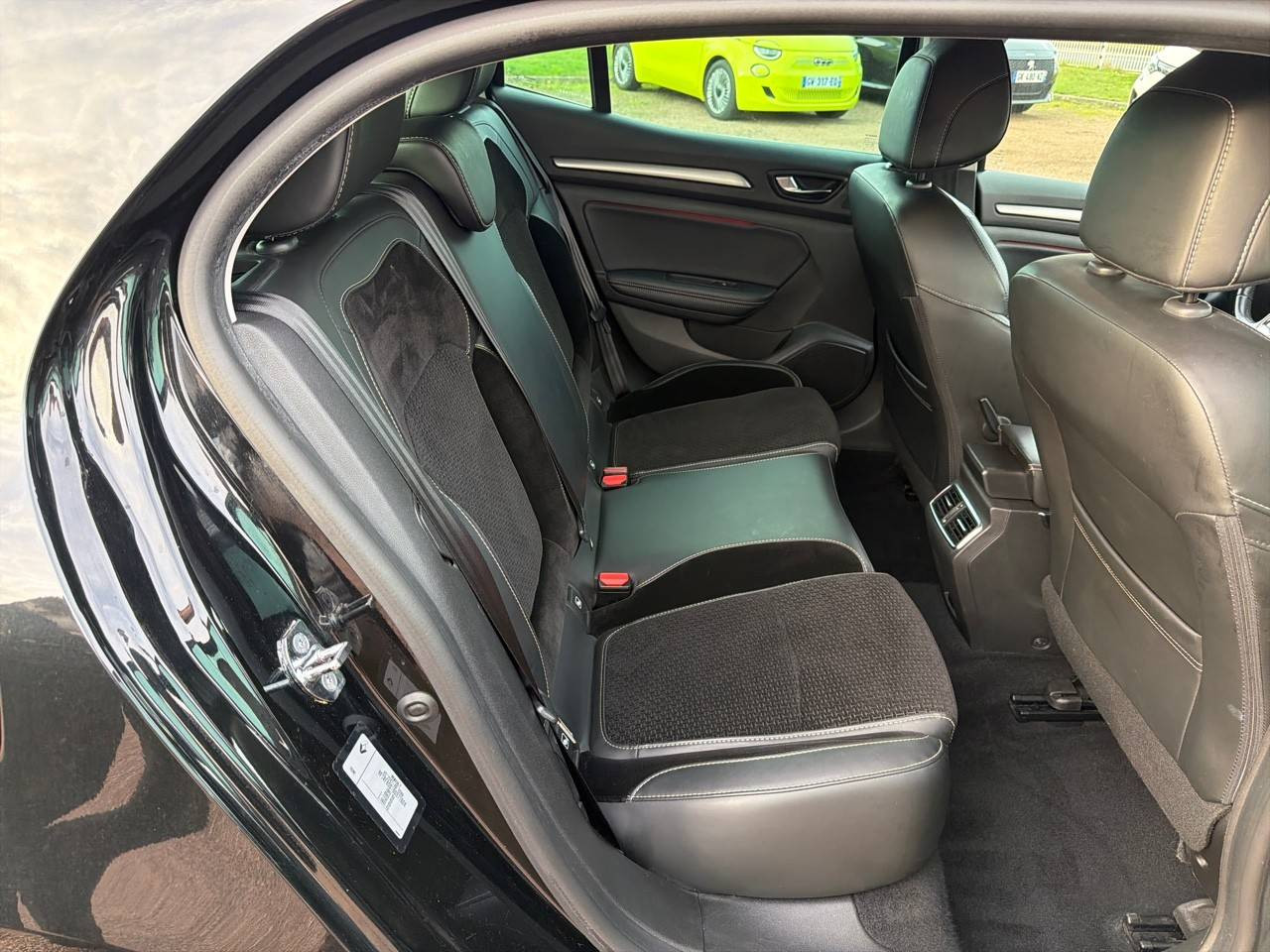 Vente en ligne Renault Megane 4 Mégane IV Berline dCi 165 Energy EDC au prix de 13 990 €