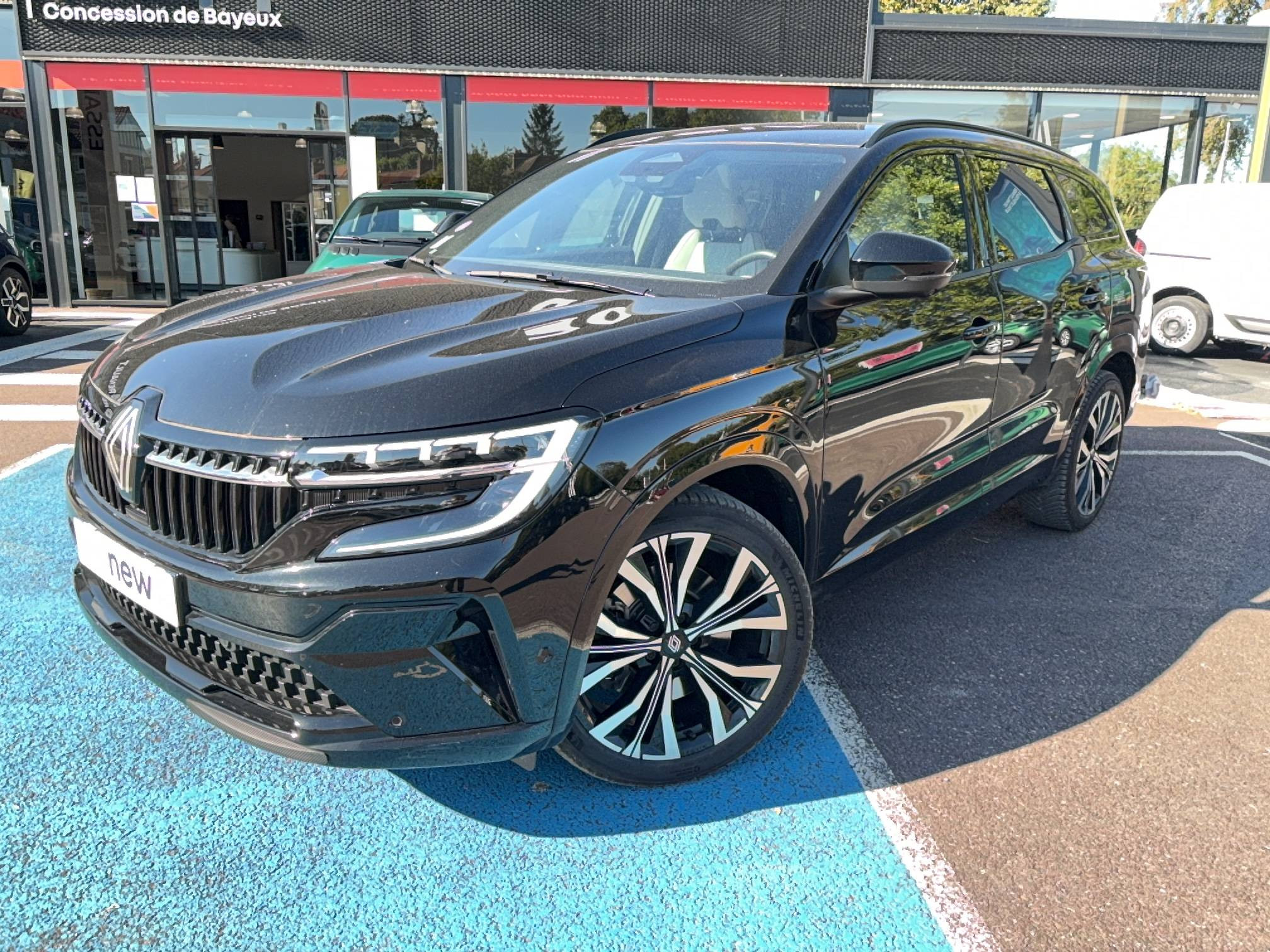 Renault Espace Espace E-Tech hybrid 200 occasion de 2023 en vente à Bayeux