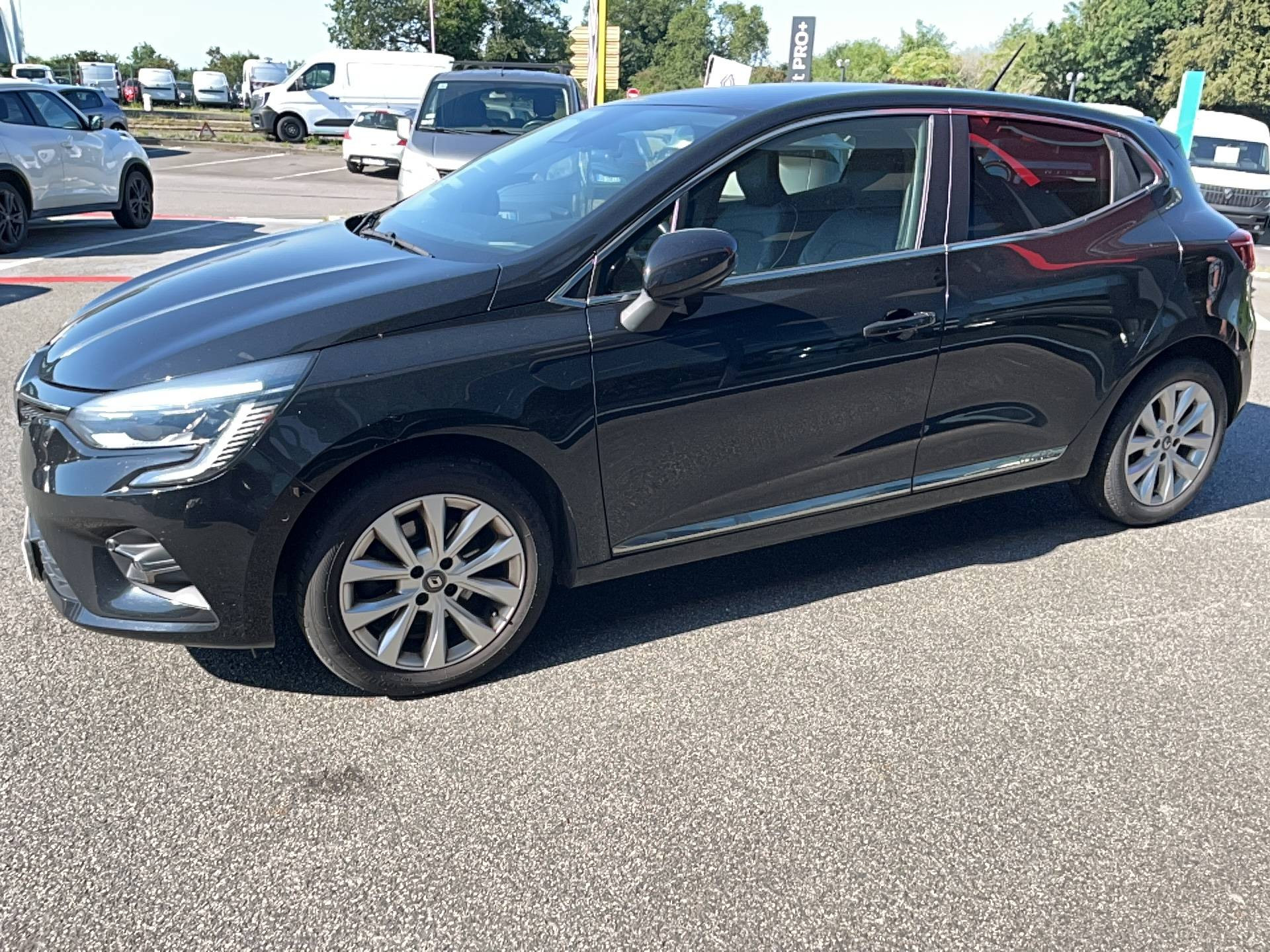 Vente en ligne Renault Clio 5 Clio TCe 130 EDC FAP au prix de 11 990 €