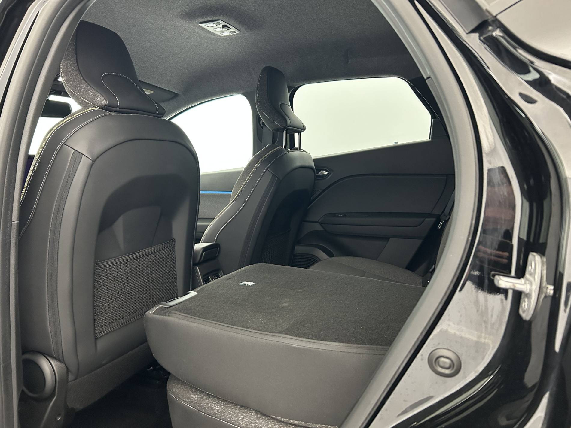 Vente en ligne Renault Captur  E-Tech full hybrid 145 ch au prix de 26 790 €