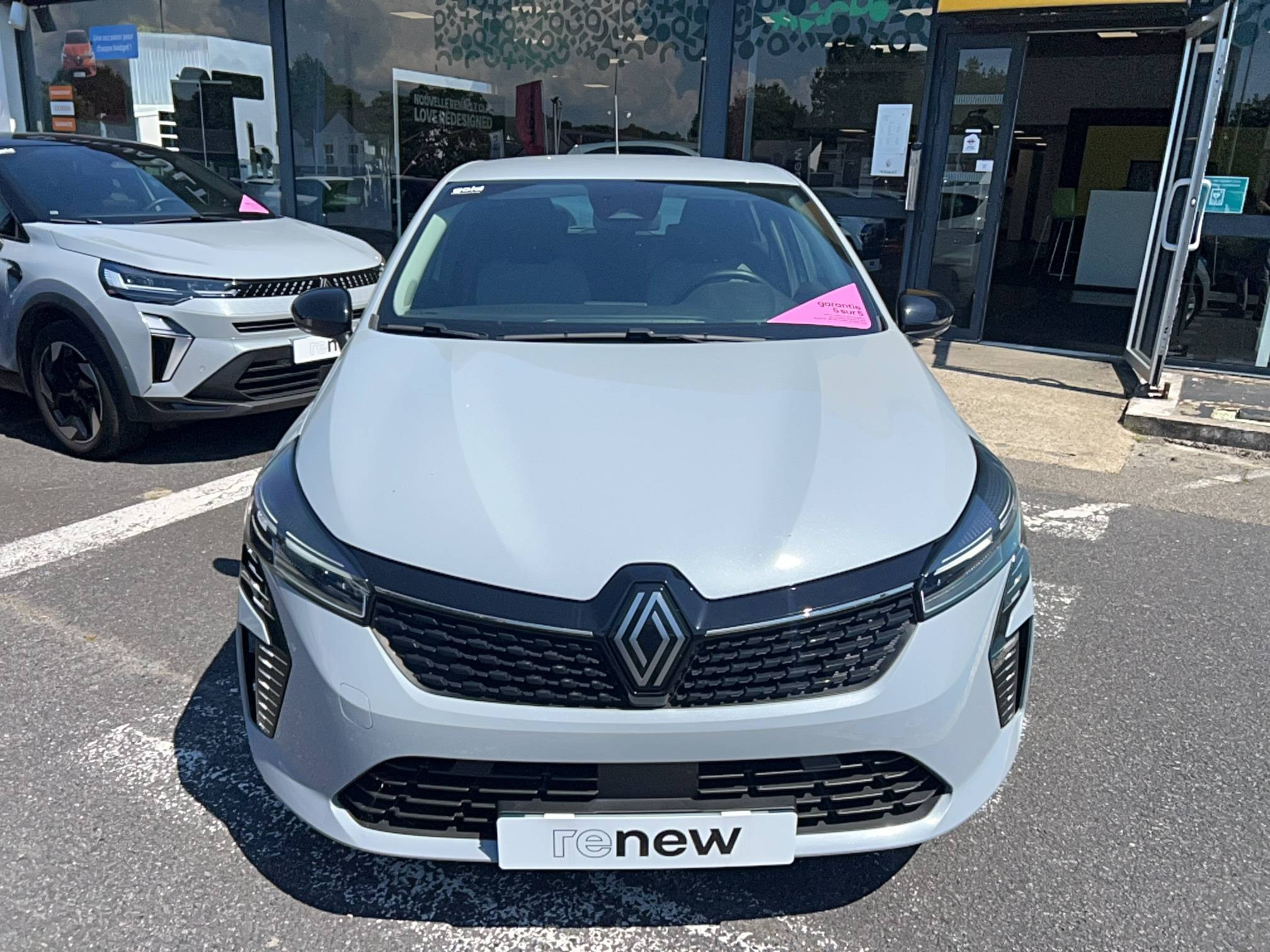 Vente en ligne Renault Clio 5 Clio TCe 90 au prix de 15 990 €