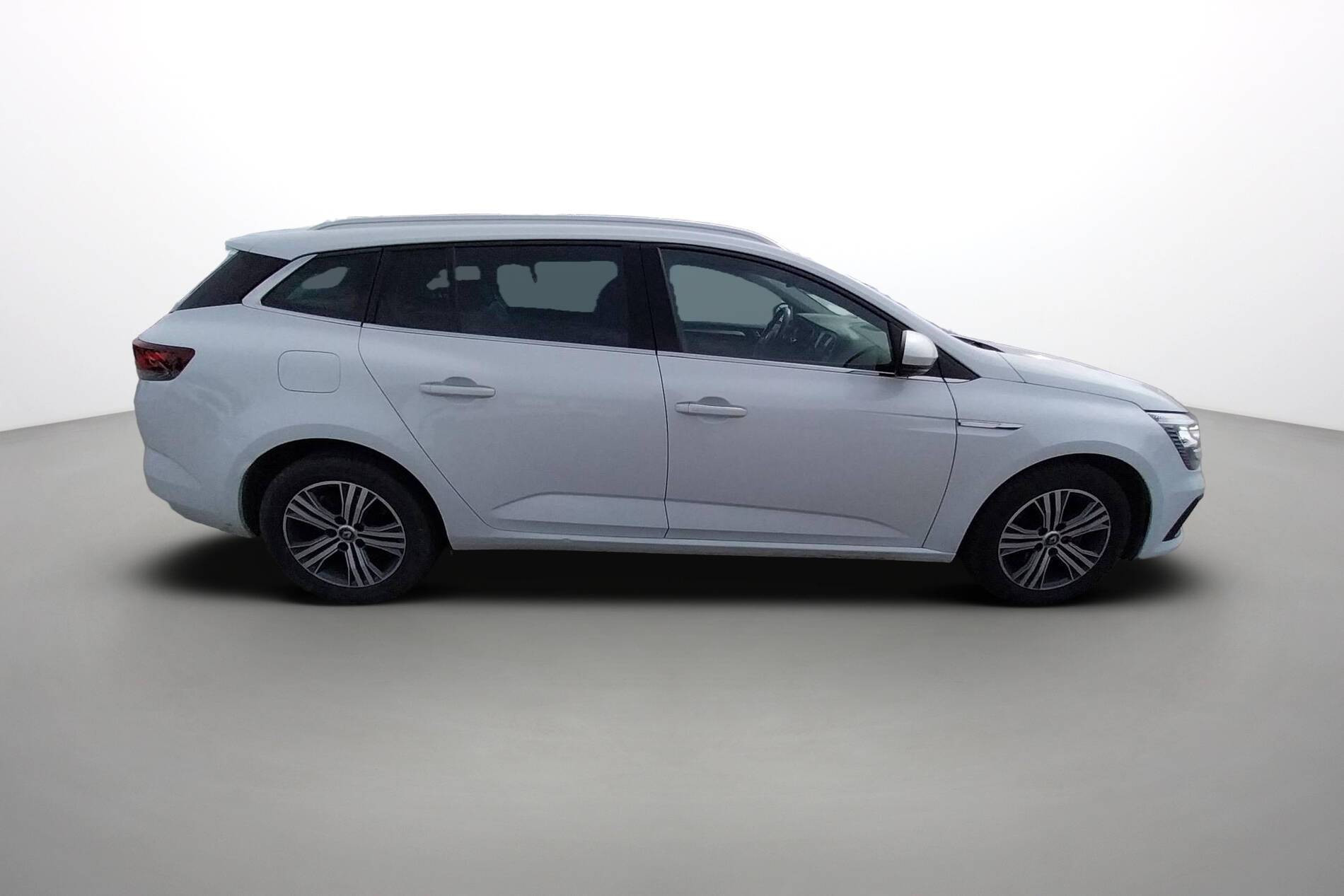 Vente en ligne Renault Megane 4 Estate  Blue dCi 115 EDC au prix de 19 490 €