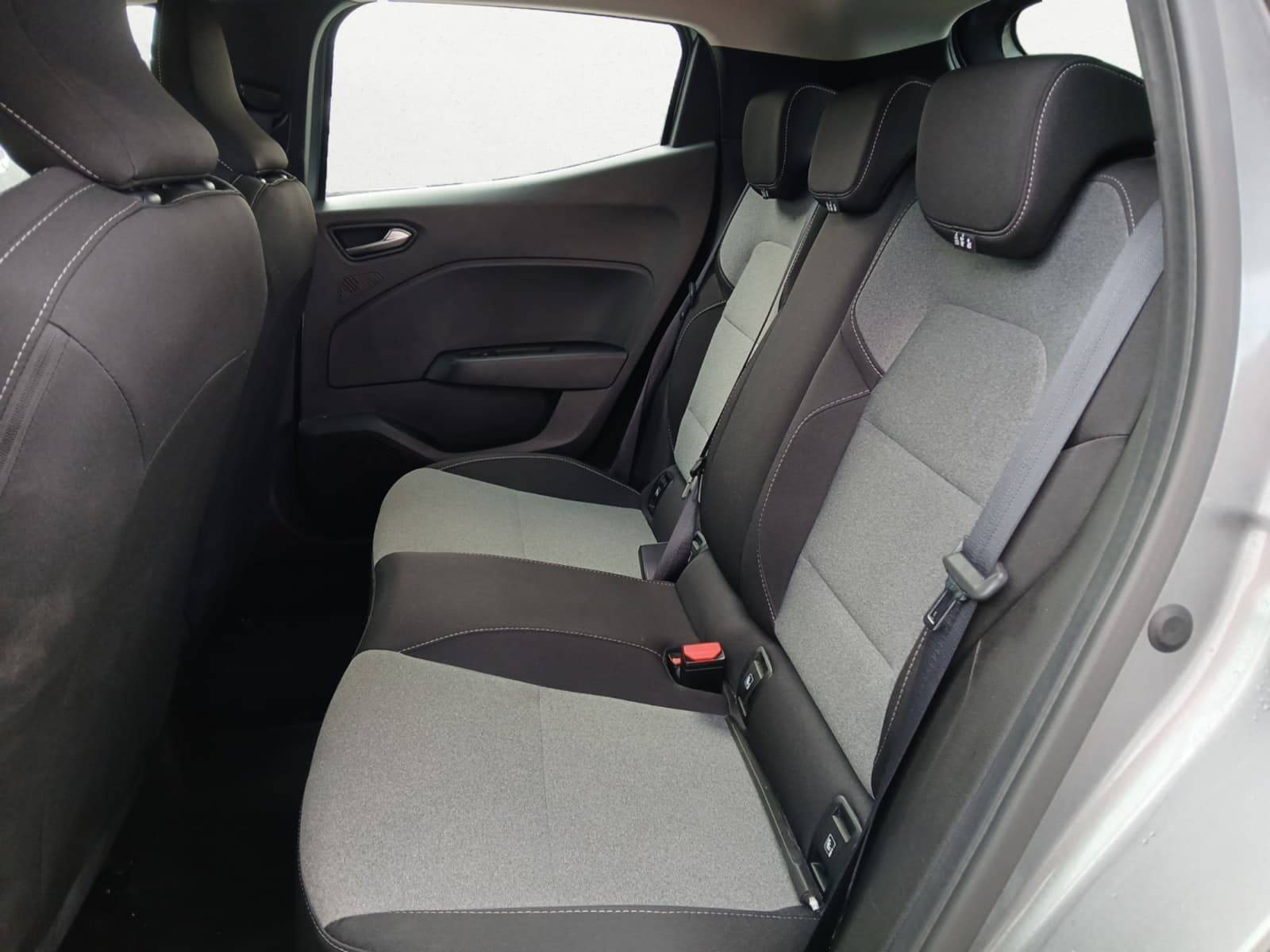 Vente en ligne Renault Clio 5 Clio Blue dCi 100 ch GSR2 au prix de 18 790 €