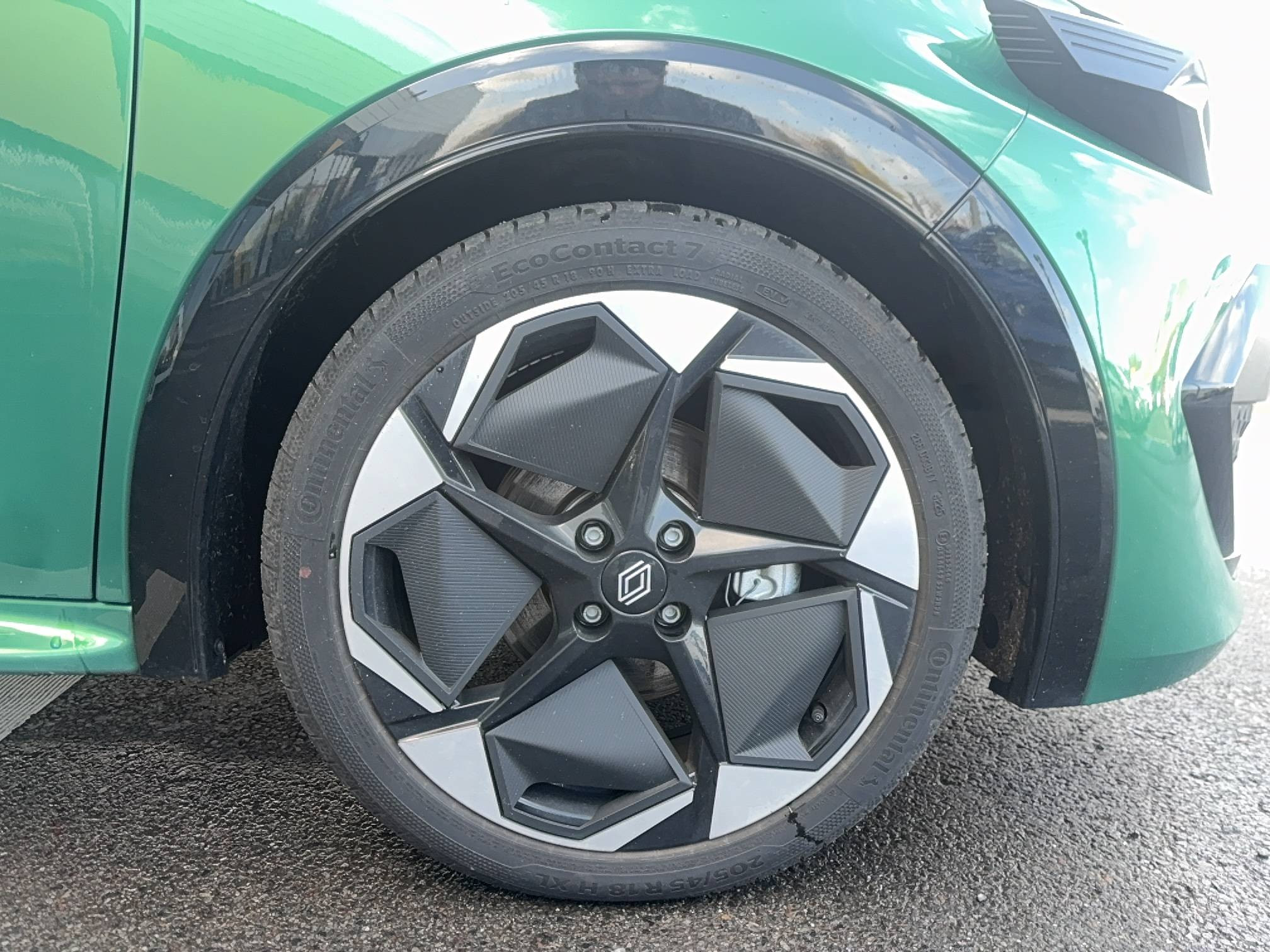 Vente en ligne Renault Clio 6 Clio E-Tech full hybrid 160 ch au prix de 25 690 €