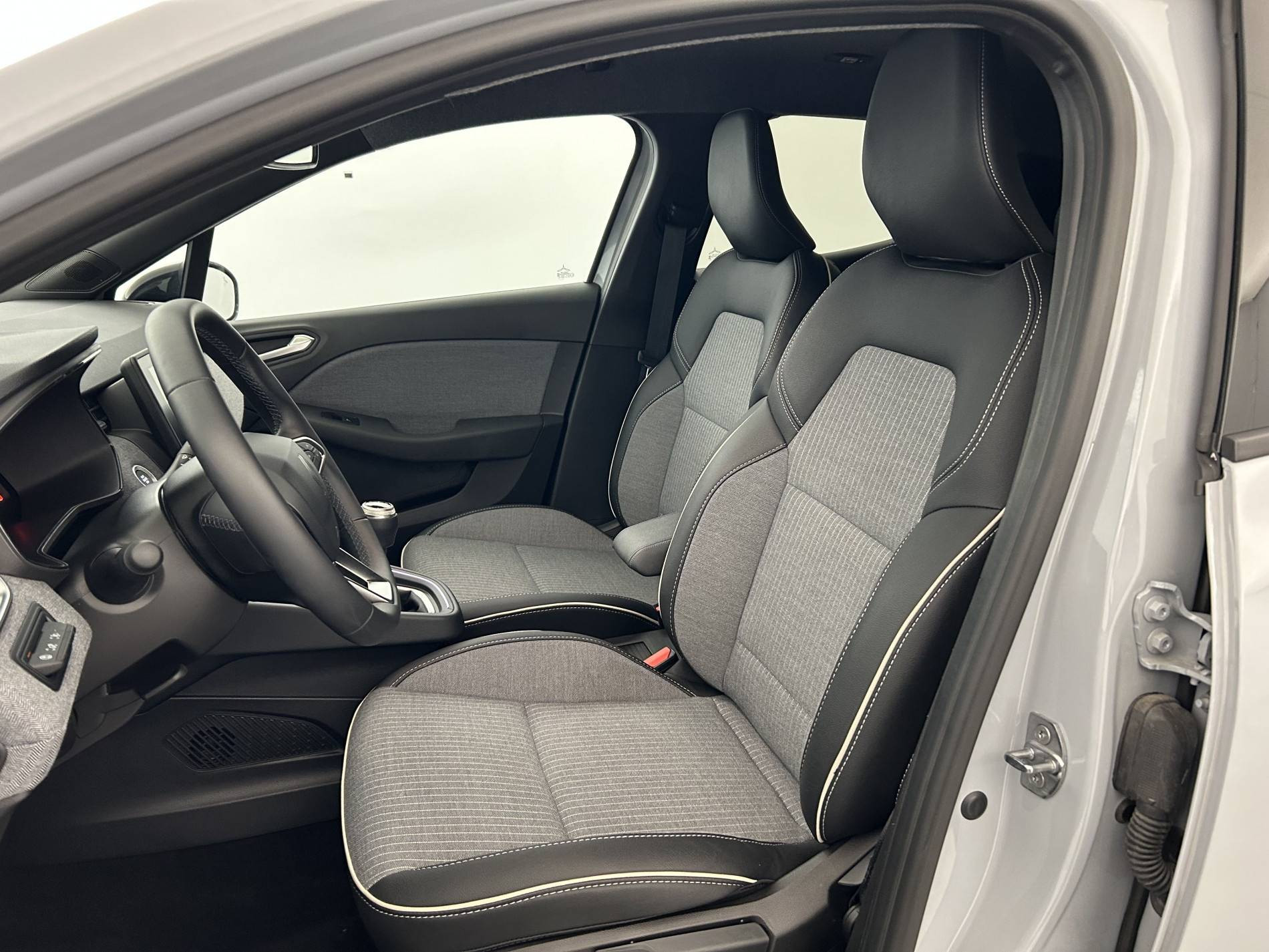 Vente en ligne Renault Clio 5 Clio TCe 90 ch GSR2 au prix de 18 590 €