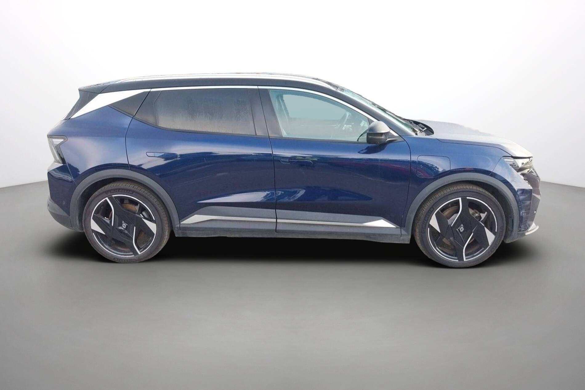 Vente en ligne Renault Scenic E-Tech Scenic E-Tech électrique 220 ch grande autonomie au prix de 39 590 €
