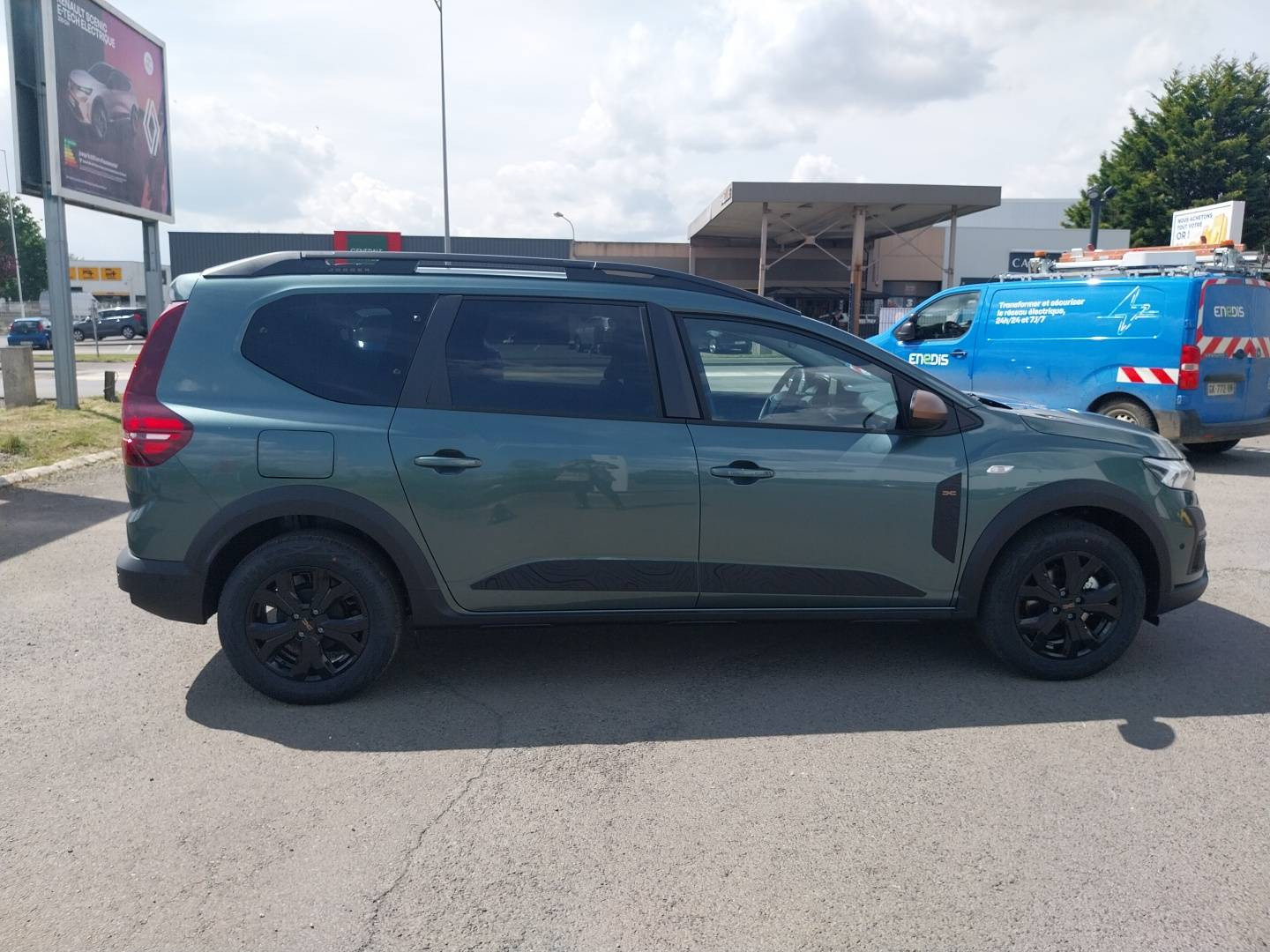 Vente en ligne Dacia Jogger  Hybrid 140 7 places GSR2 au prix de 23 880 €