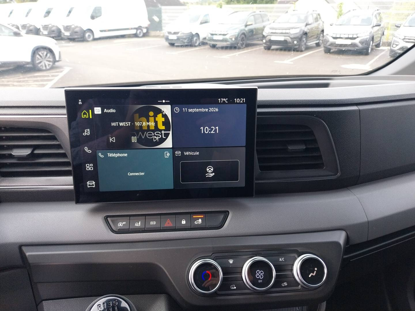 Vente en ligne Renault Master Fourgon MASTER FG BLUE DCI 130 L2H2 3T5 TR au prix de 30 990 €
