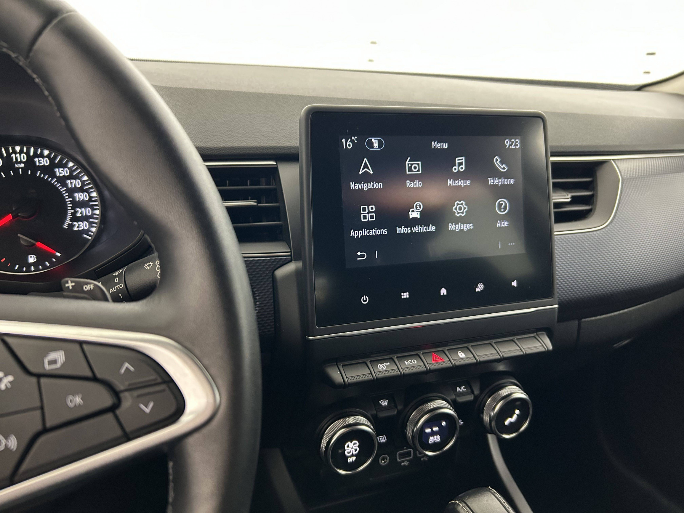 Vente en ligne Renault Arkana  mild hybrid 140 EDC FAP - 22 au prix de 21 500 €