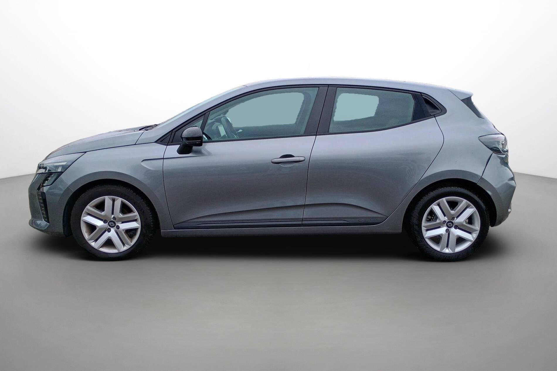 Vente en ligne Renault Clio 5 Clio TCe 90 au prix de 15 400 €