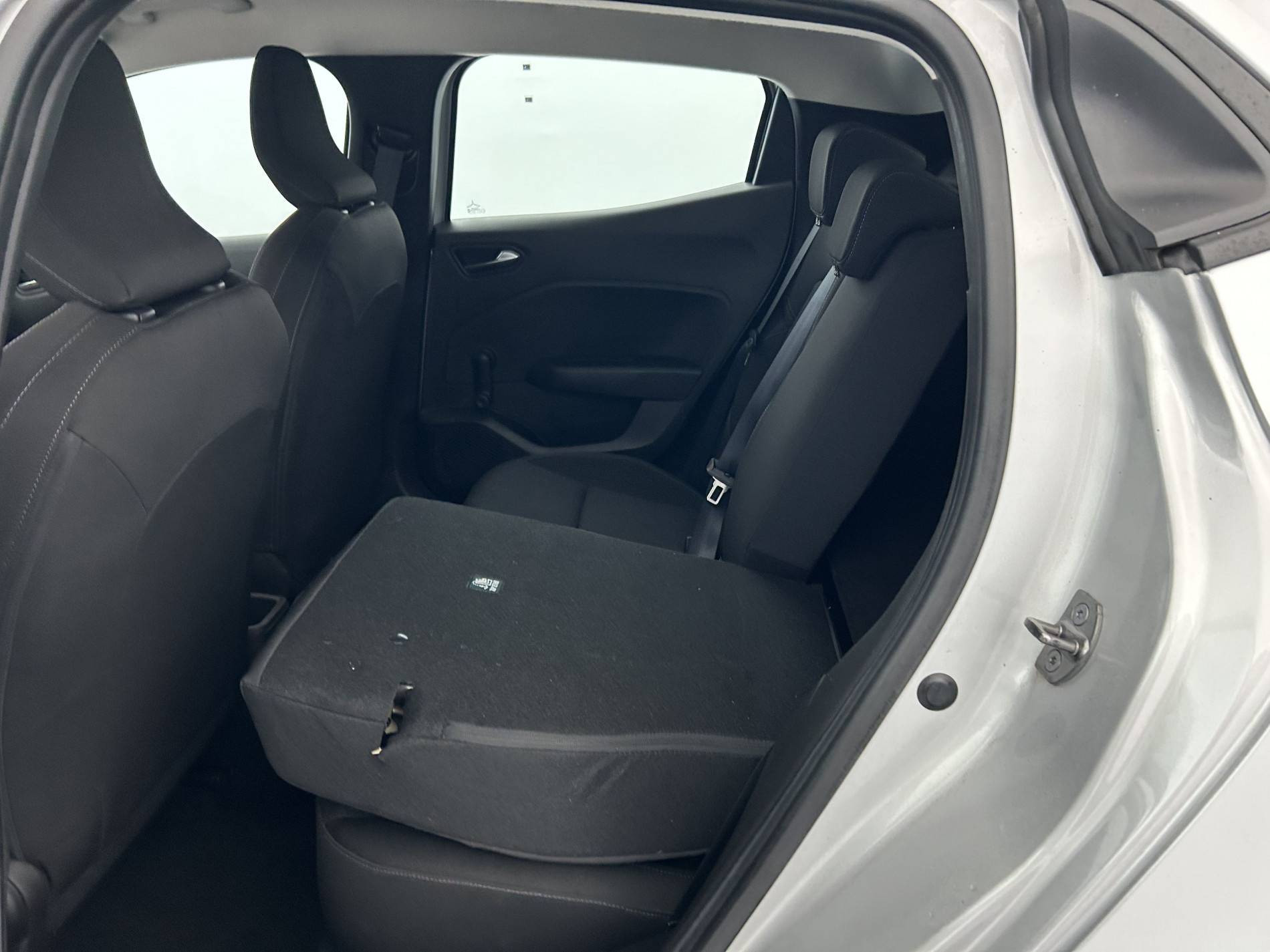 Vente en ligne Renault Clio 5 Clio TCe 90 au prix de 13 990 €