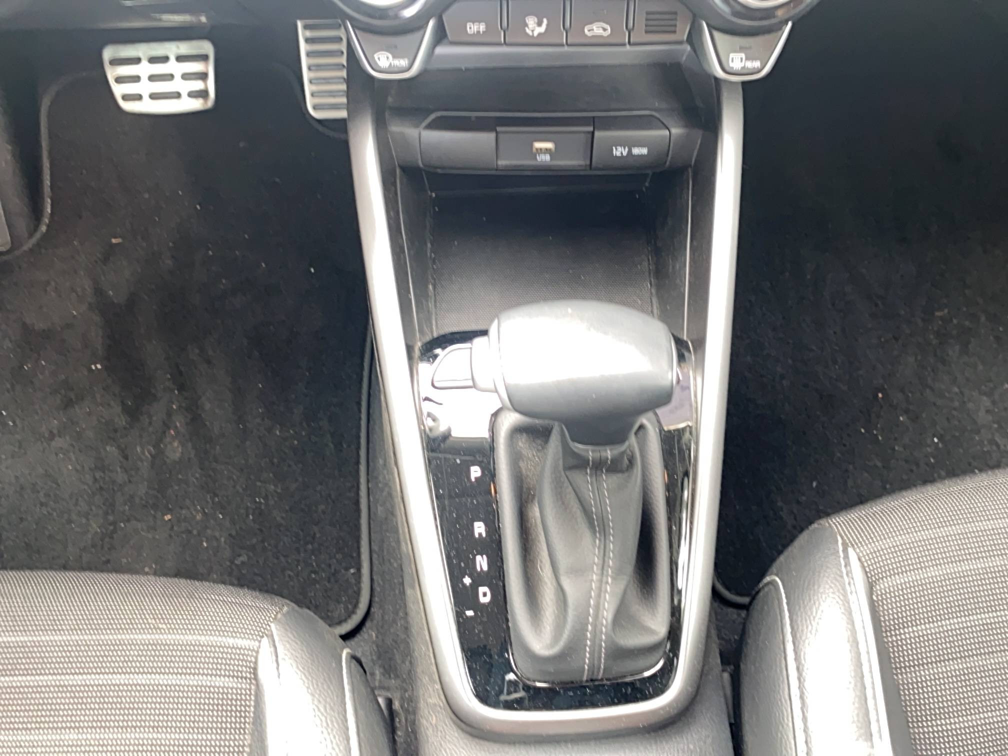 Vente en ligne Kia Stonic  1.0 T-GDi 100 ch DCT7 au prix de 19 490 €