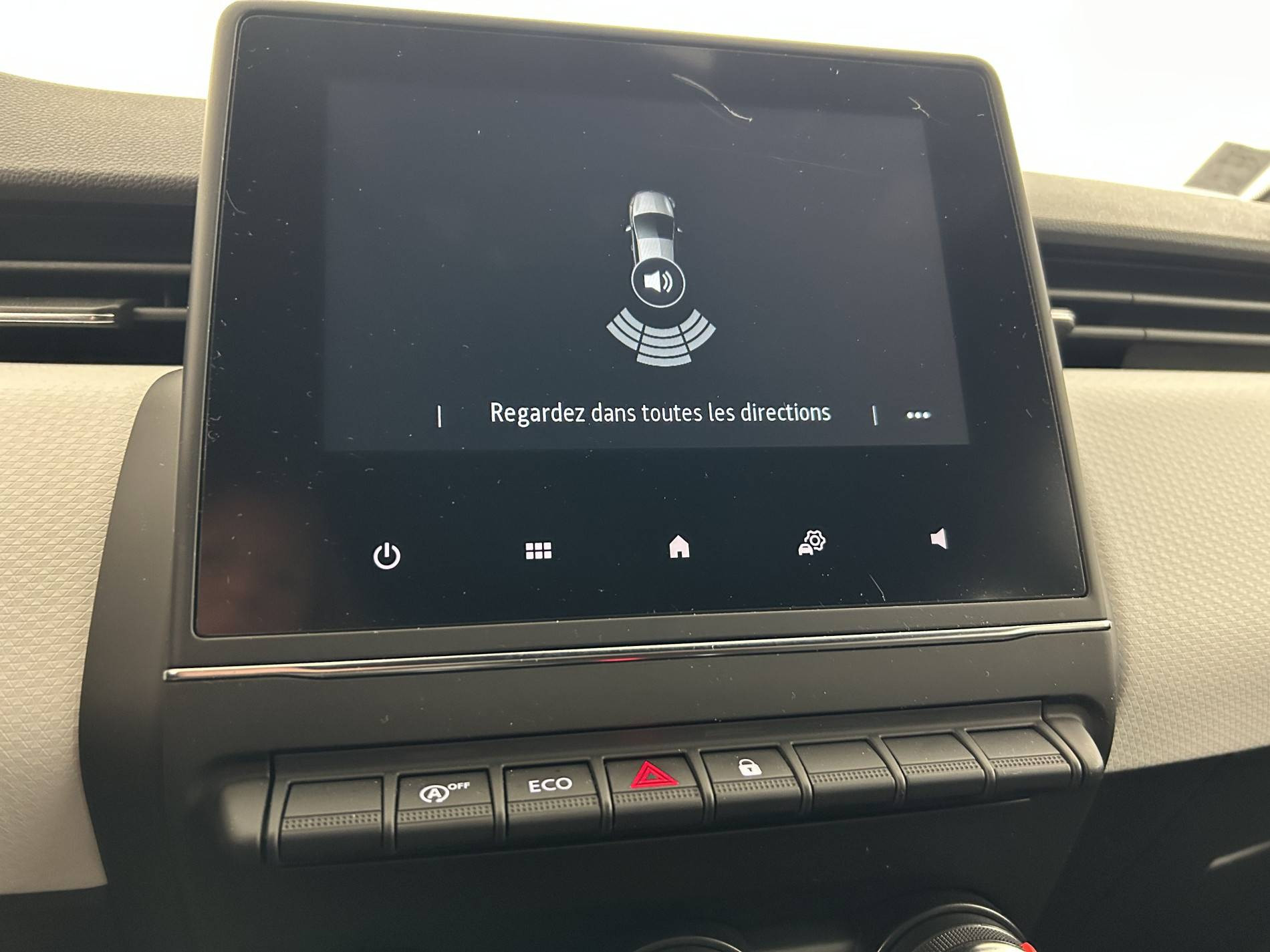 Vente en ligne Renault Clio 5 Clio TCe 90 - 21N au prix de 13 490 €