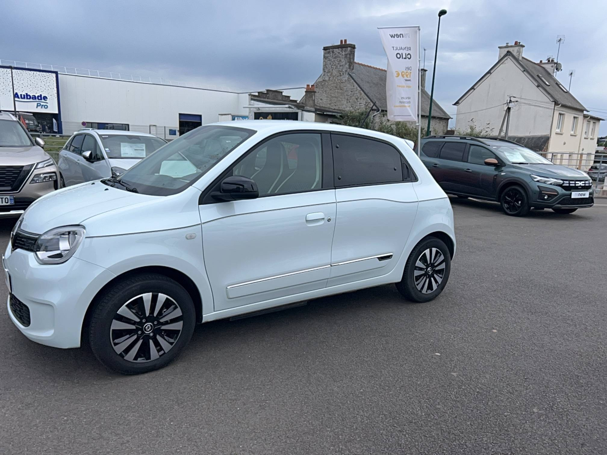 Renault Twingo Electrique Twingo III E-Tech occasion de 2023 en vente à Saint-Brieuc