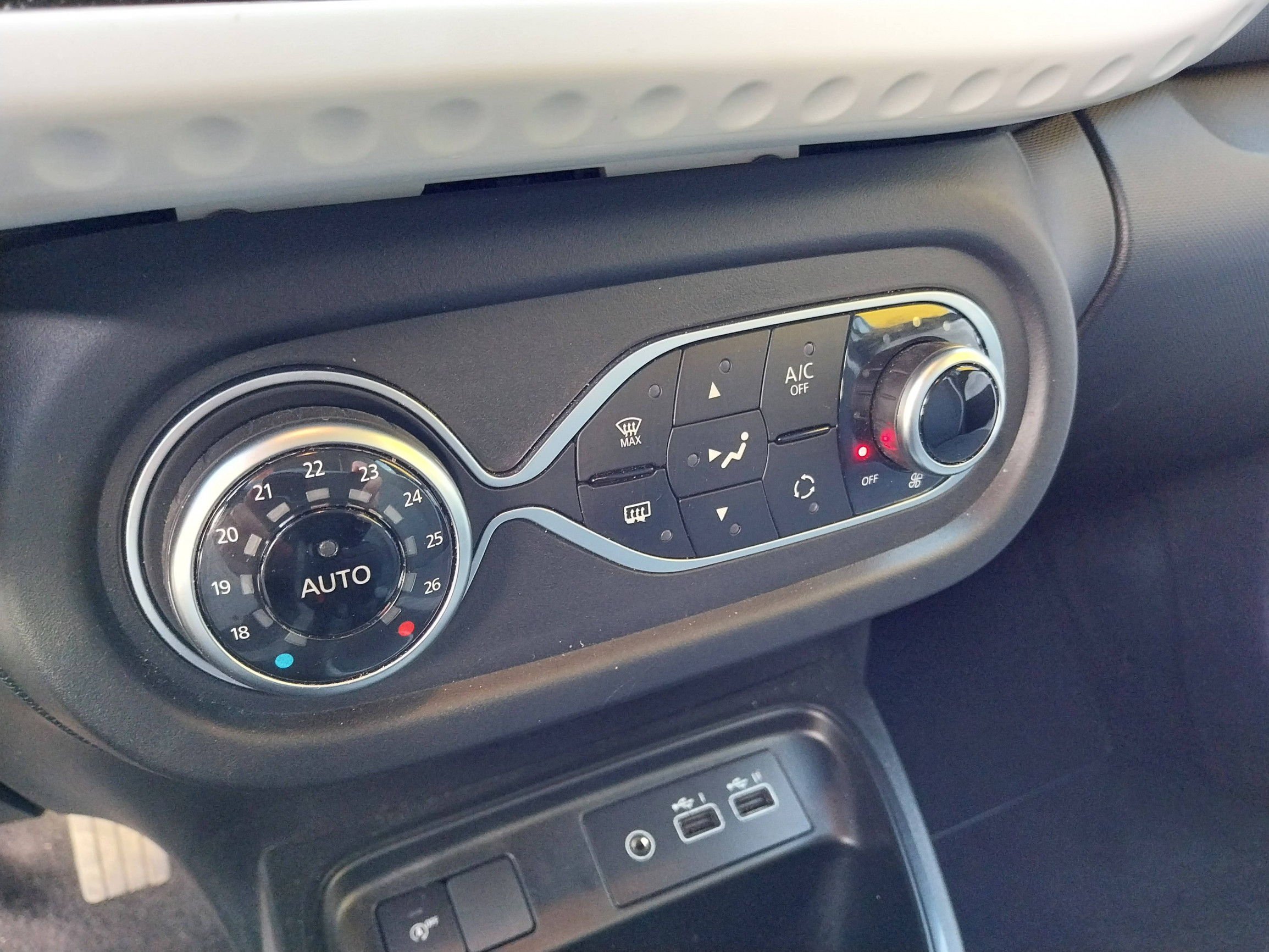 Vente en ligne Renault Twingo 3  SCe 65 au prix de 12 990 €