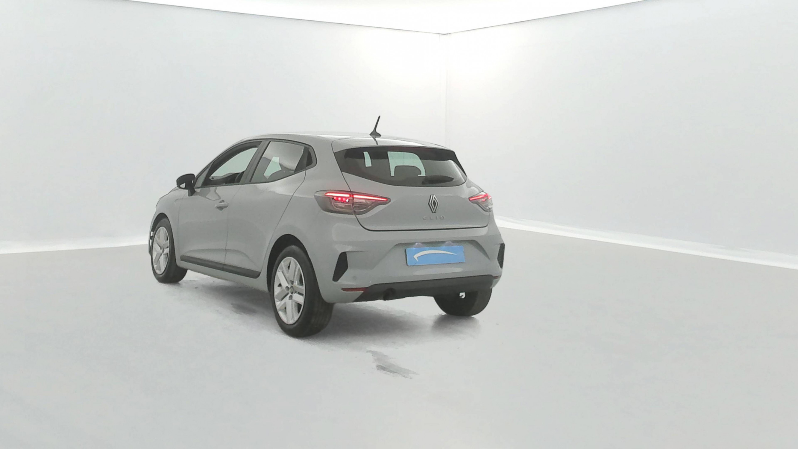 Vente en ligne Renault Clio 5 Clio TCe 90 au prix de 15 790 €