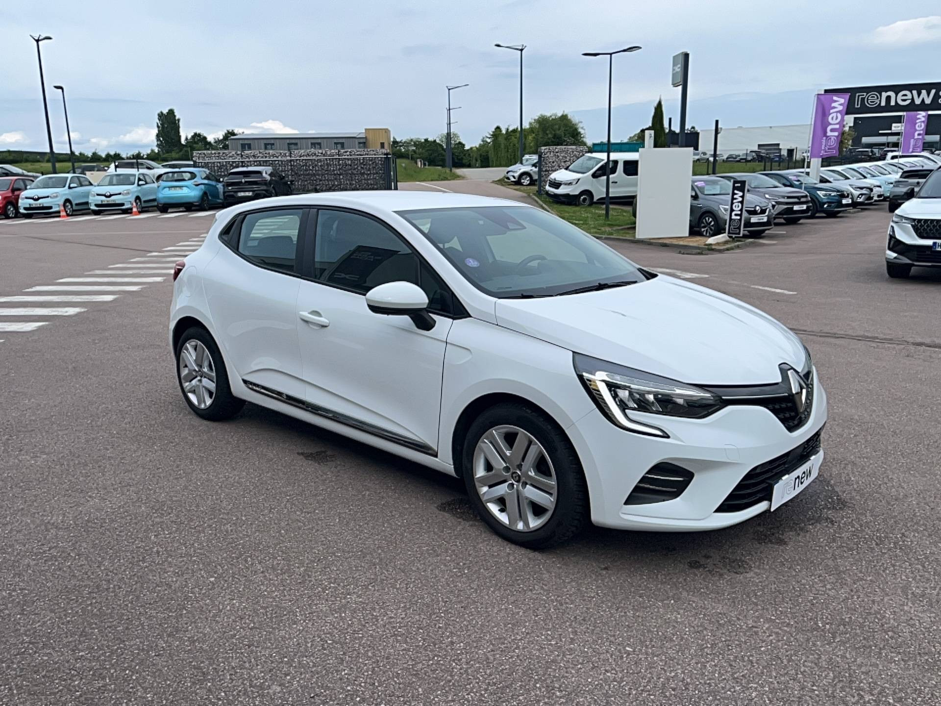 Vente en ligne Renault Clio 5 Clio TCe 90 X-Tronic - 21N au prix de 15 791 €