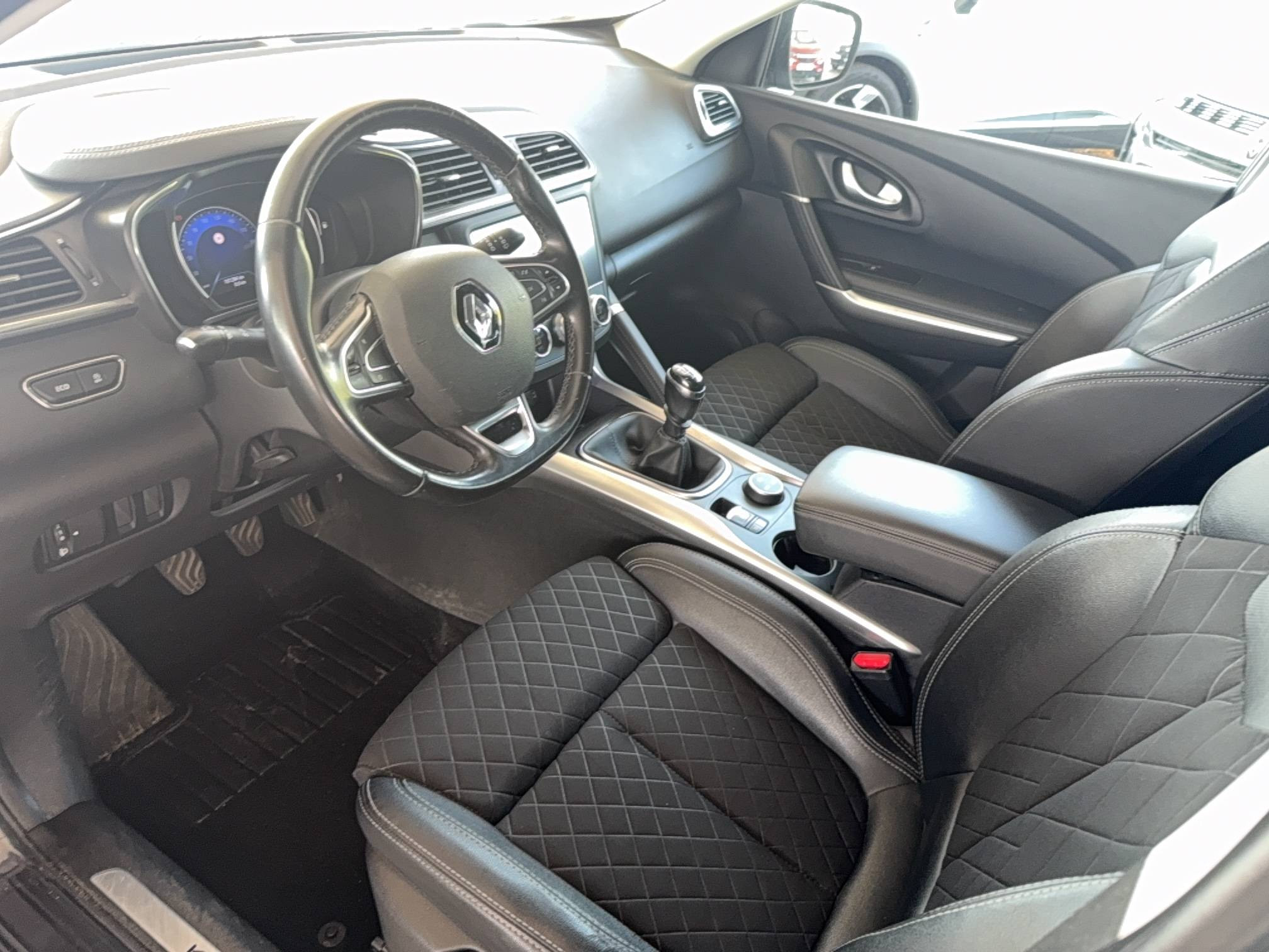 Vente en ligne Renault Kadjar  Blue dCi 115 au prix de 13 990 €