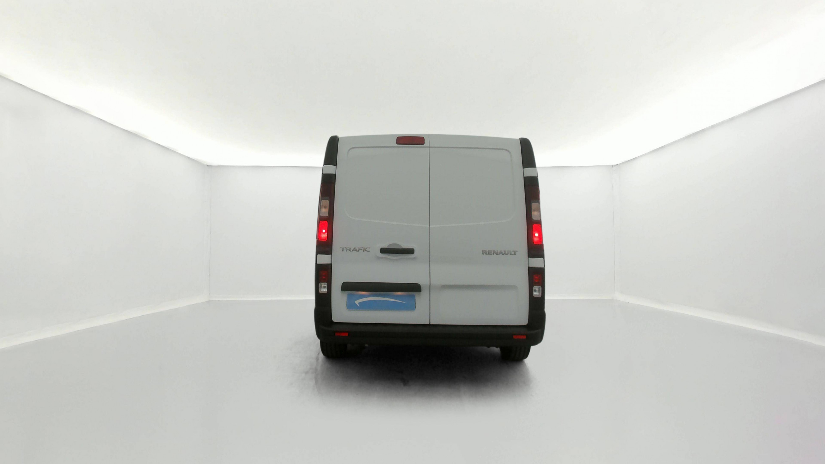 Vente en ligne Renault Trafic 3 Fourgon TRAFIC FG BLUE DCI 130 L1H1 3T GSR2 au prix de 24 390 €