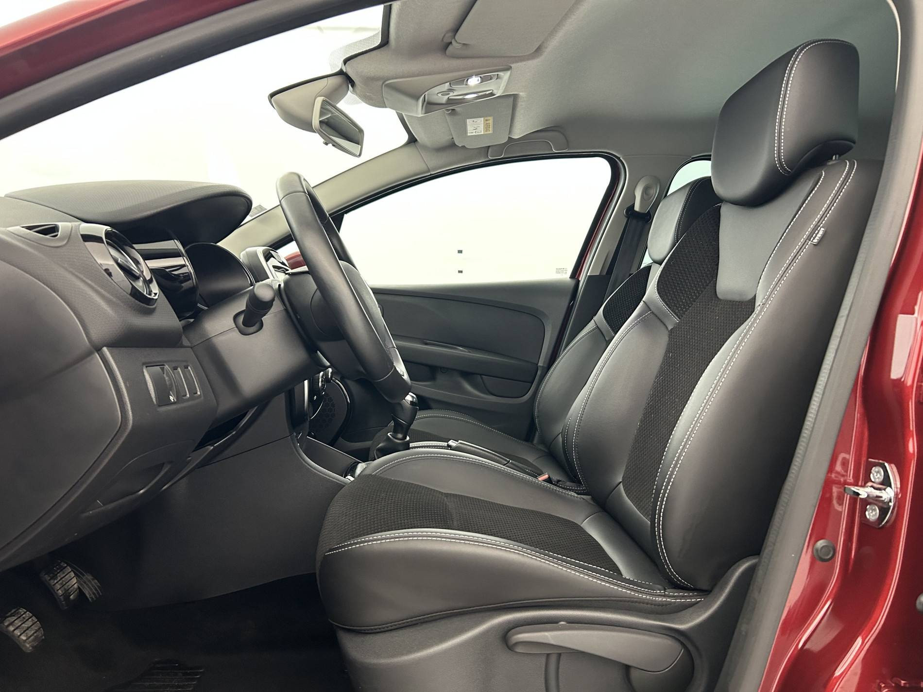 Vente en ligne Renault Clio 4 Clio TCe 90 au prix de 11 990 €