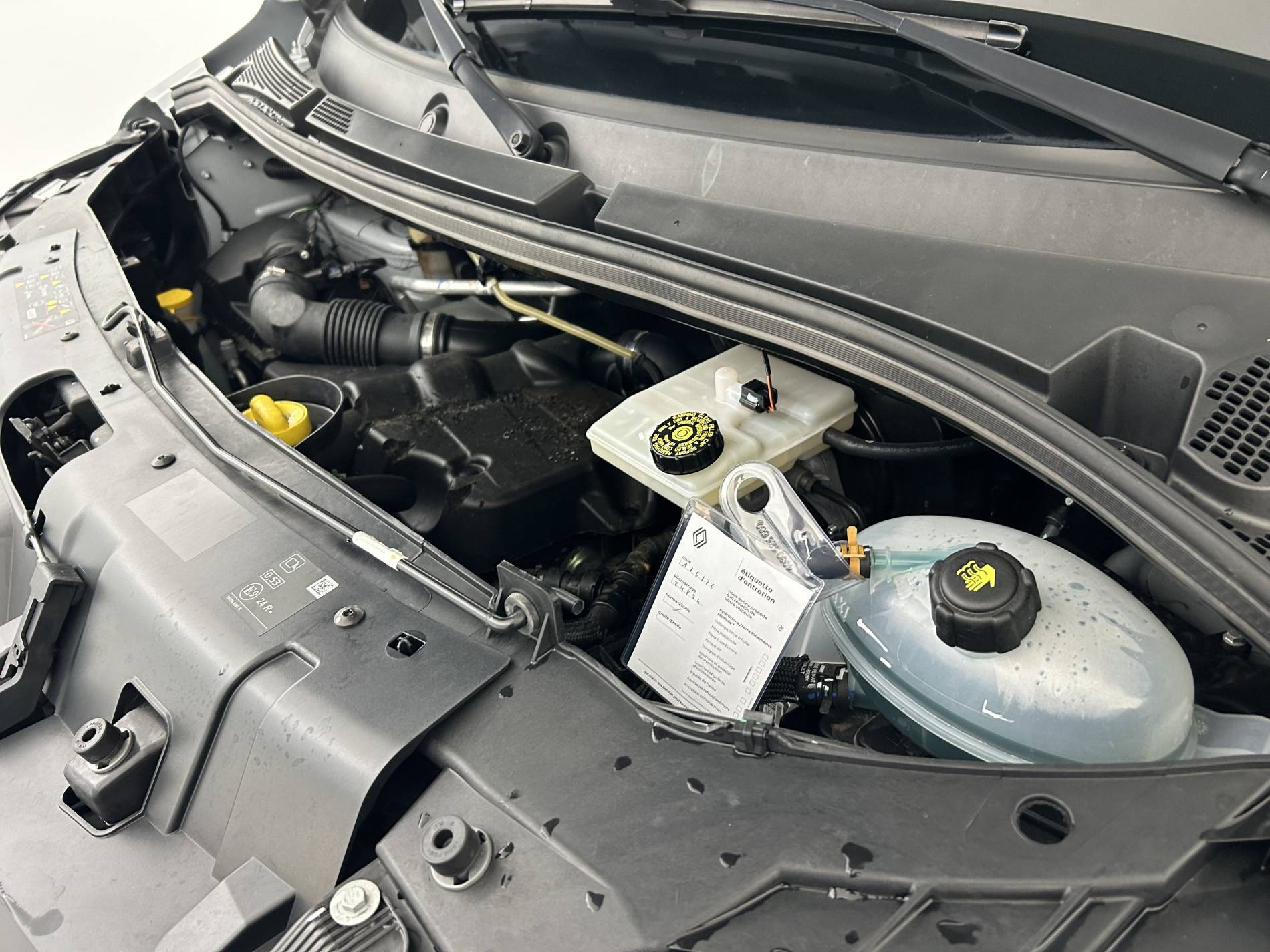 Vente en ligne Renault Master Fourgon MASTER FGN TRAC F3500 L2H2 BLUE DCI 135 au prix de 24 900 €
