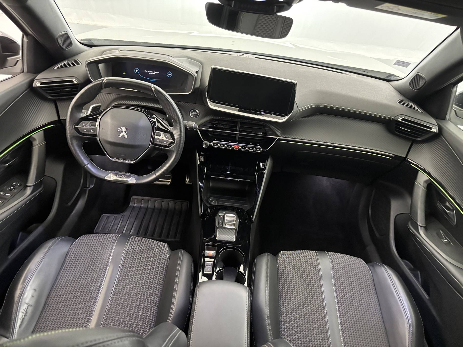 Vente en ligne Peugeot 2008  BlueHDi 130 S&S EAT8 au prix de 17 490 €