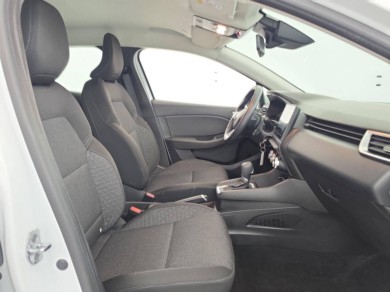 Vente en ligne Renault Clio 5 Clio E-Tech 140 - 21N au prix de 14 890 €