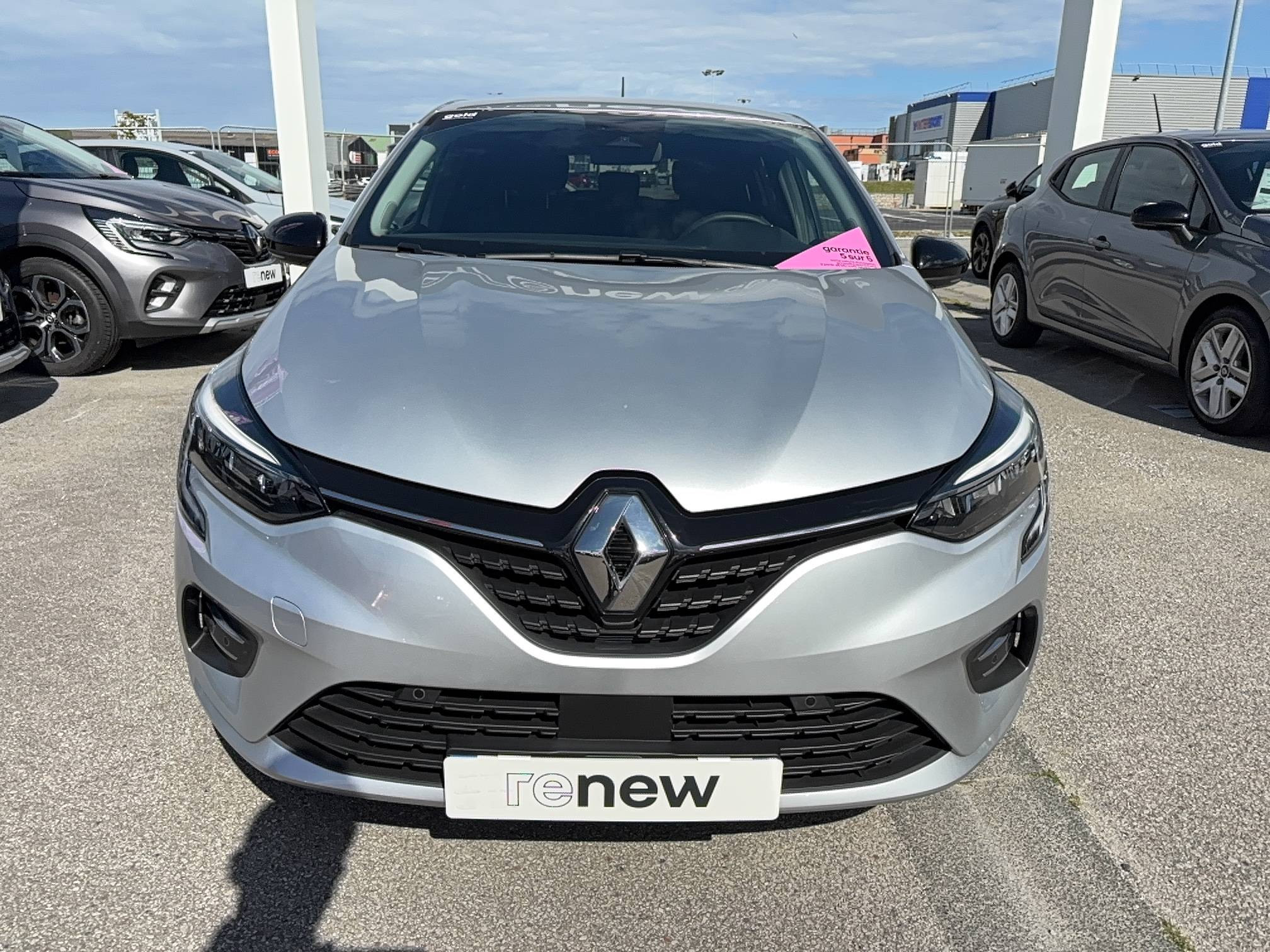 Vente en ligne Renault Clio 5 Clio TCe 90 au prix de 14 290 €